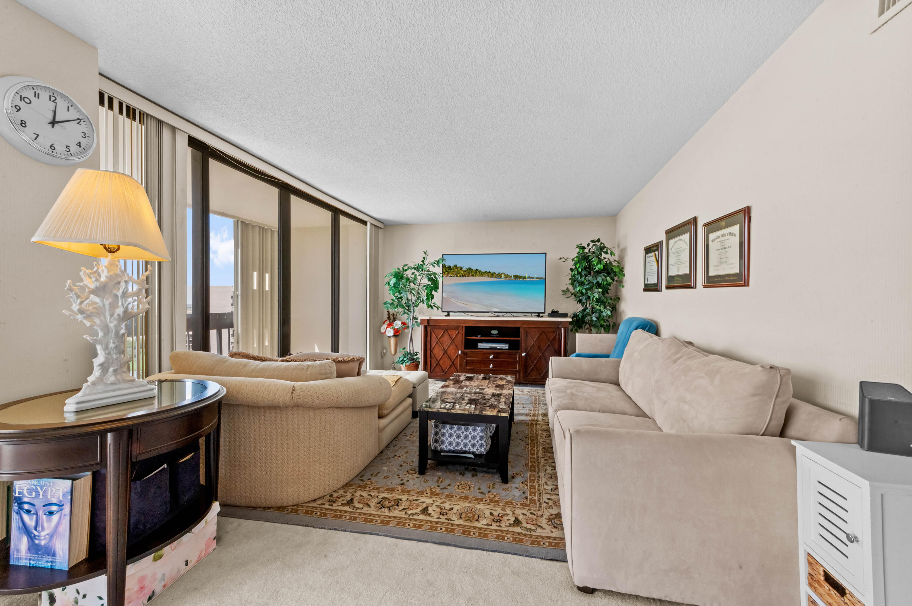 LANDS OF THE PRESIDENT CONDO 3 - Residential