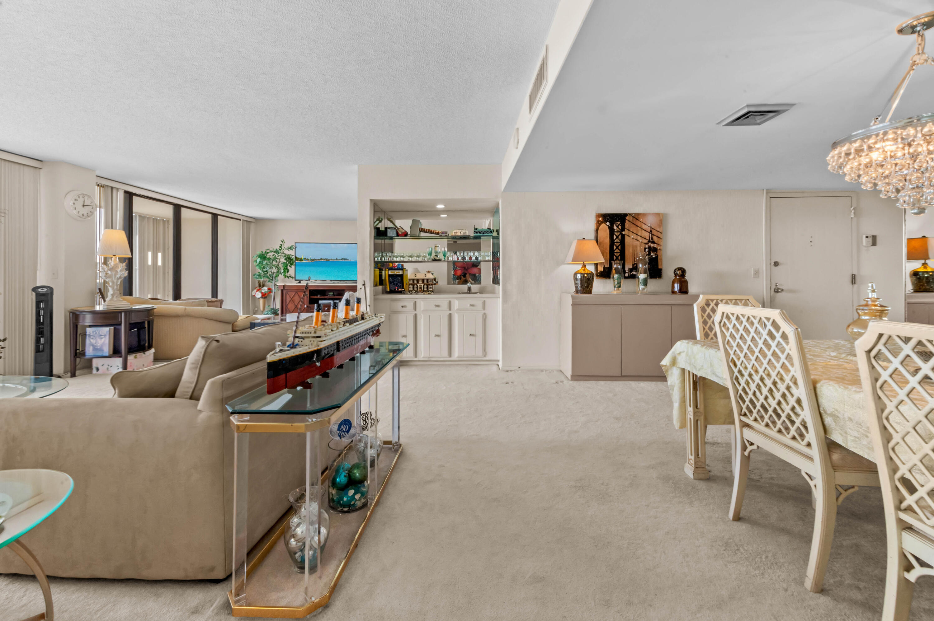 LANDS OF THE PRESIDENT CONDO 3 - Residential