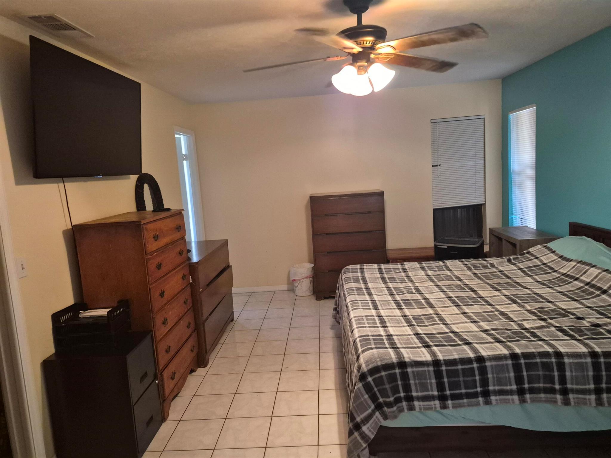 PORT ST LUCIE SECTION 13 - Residential Lease