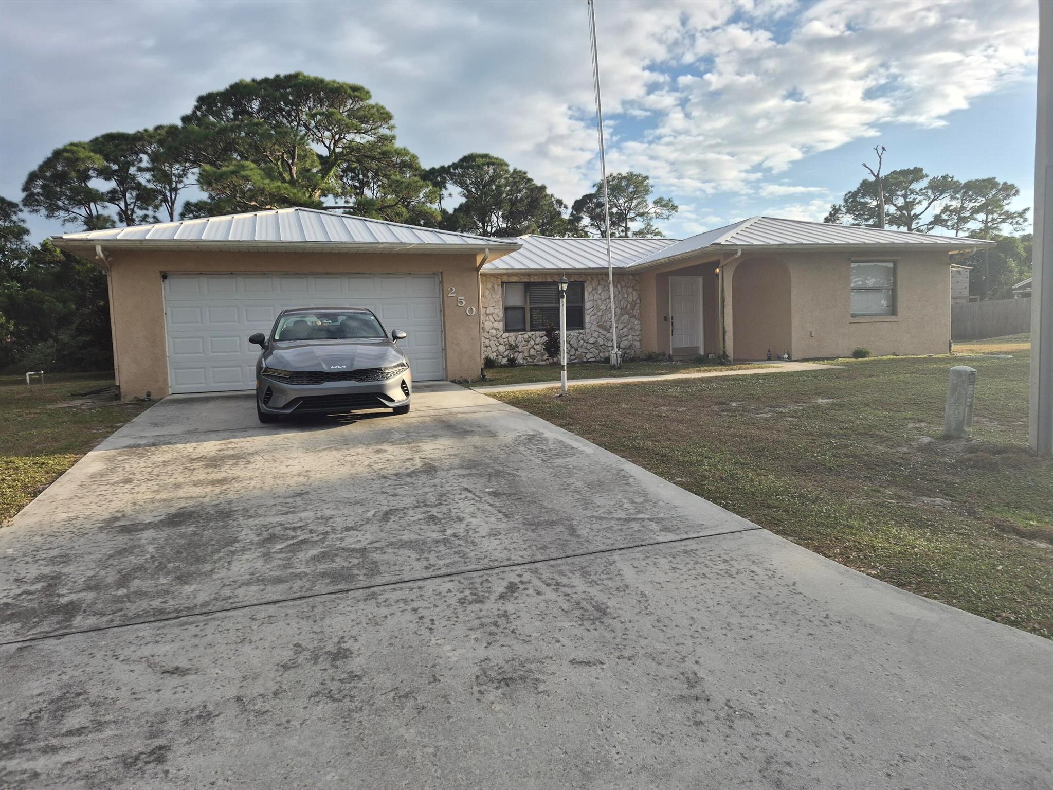 PORT ST LUCIE SECTION 13 - Residential Lease