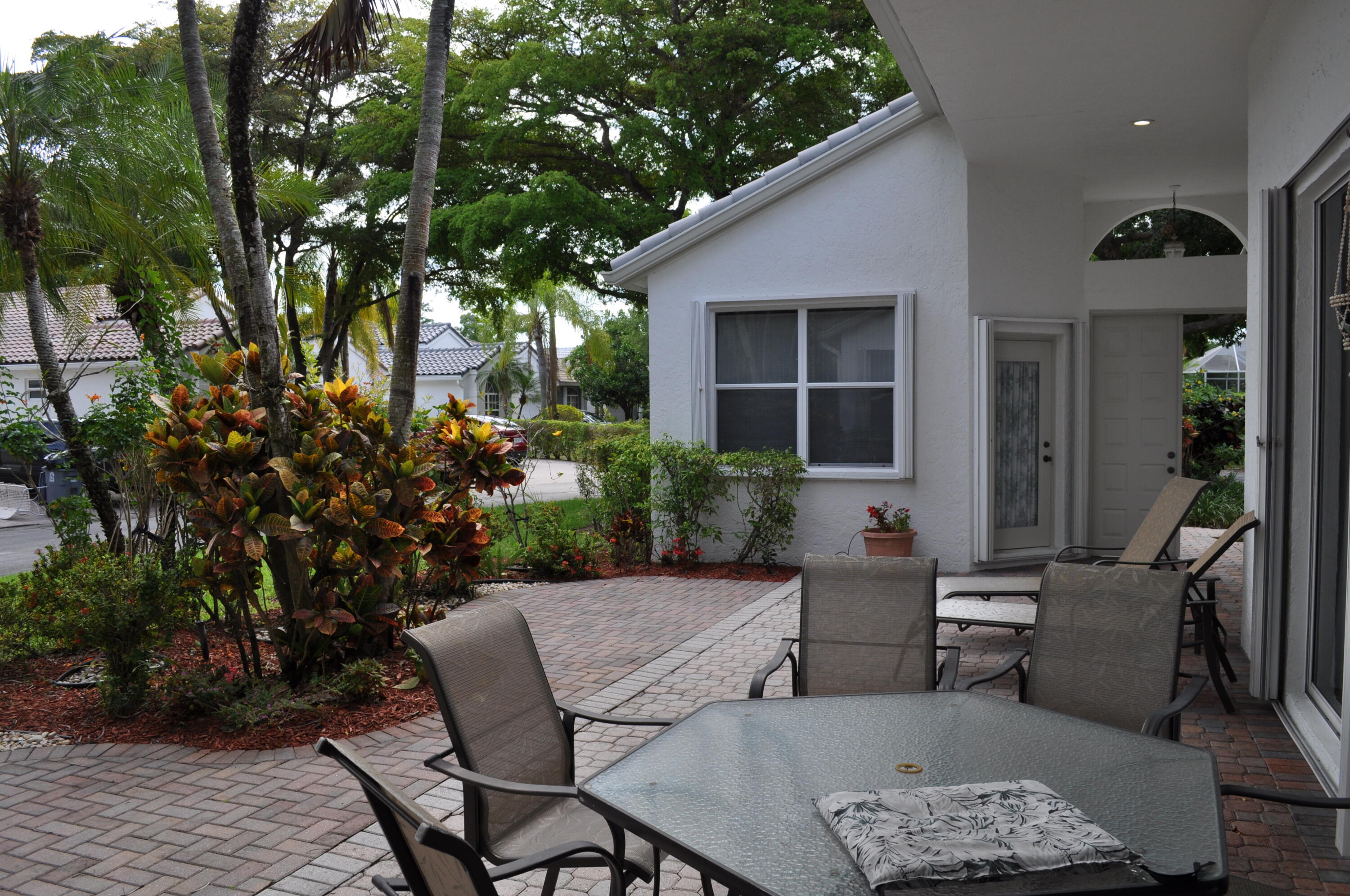 ROSSMOOR LAKES - Residential