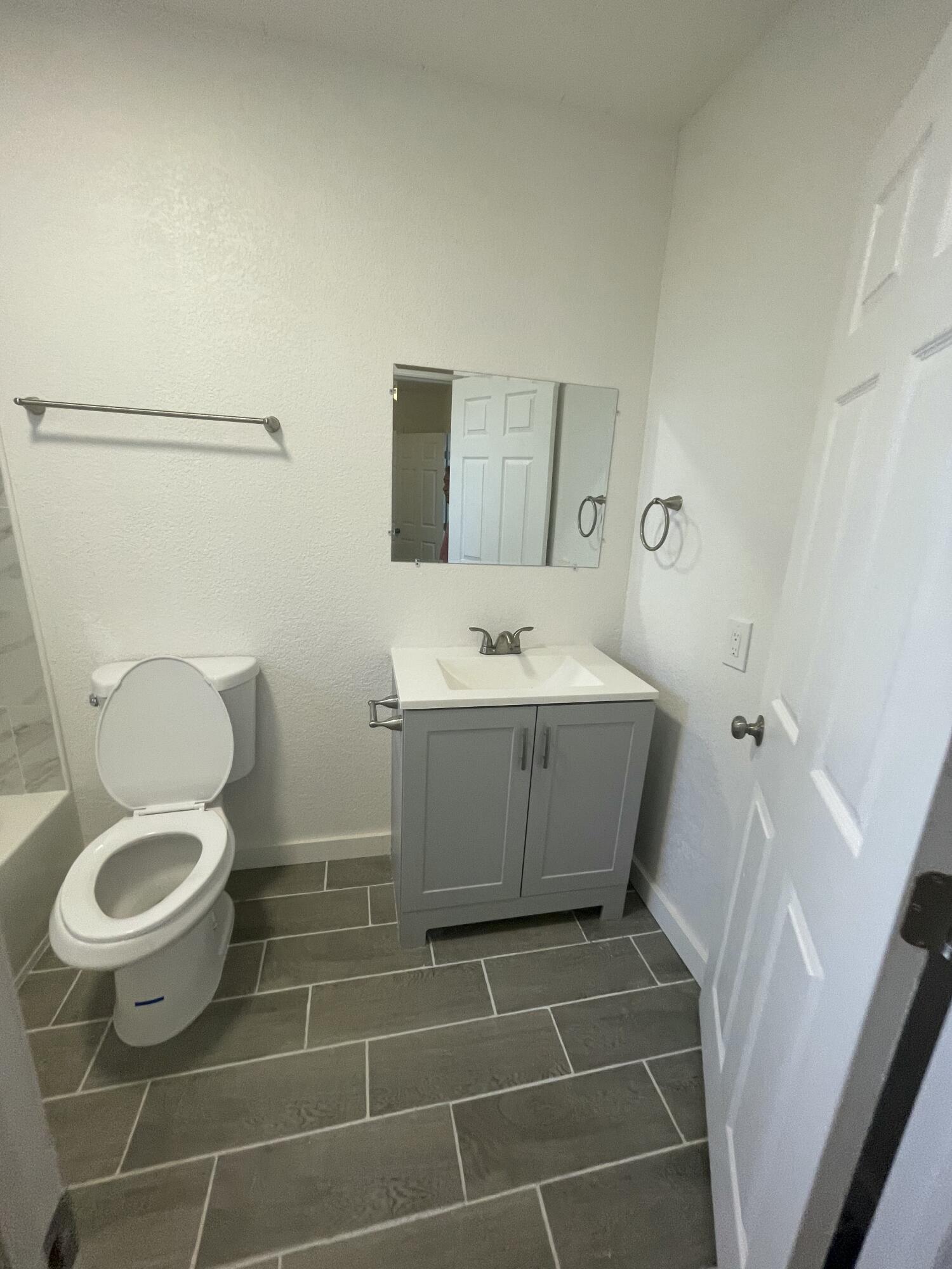 S/D OF 20-43-35 FRAC SEC IN - Residential Lease