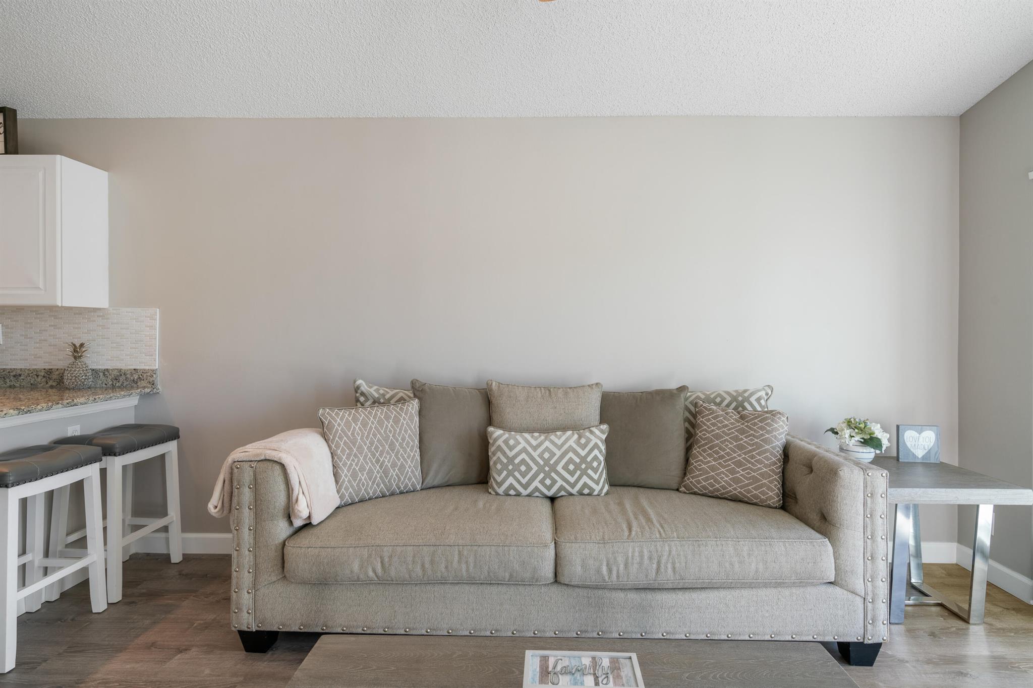 WINSTON TRAILS PAR 15 - Residential Lease