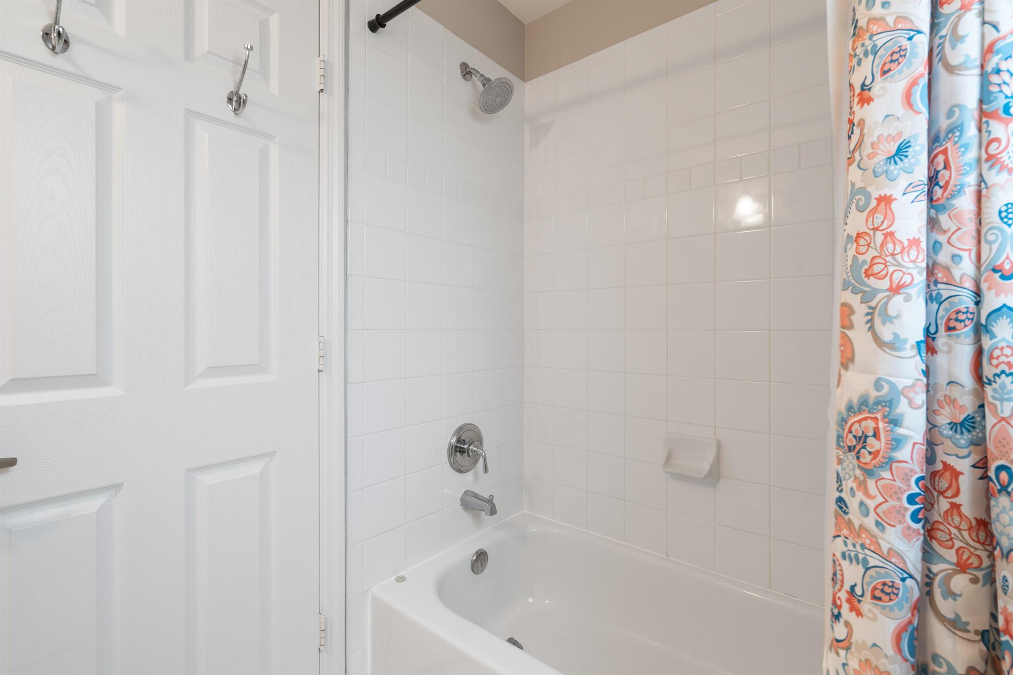 WINSTON TRAILS PAR 15 - Residential Lease