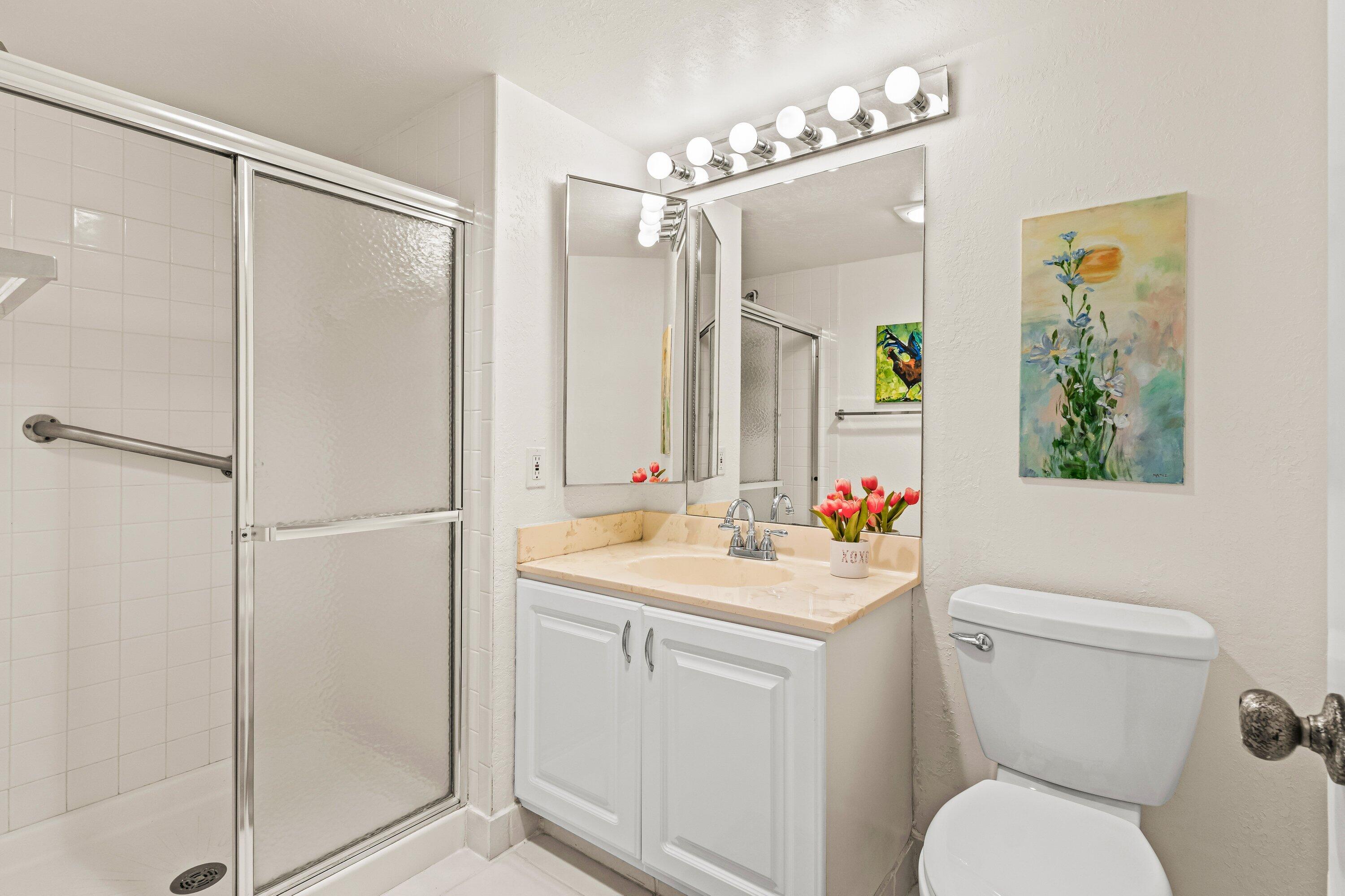 STRATFORD AT HUNTERS RUN CONDO - Residential