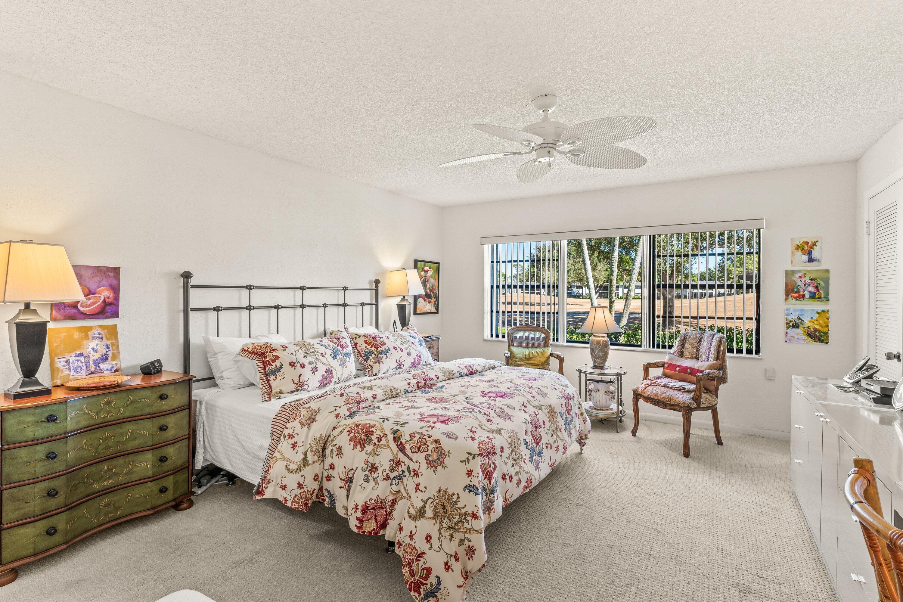 STRATFORD AT HUNTERS RUN CONDO - Residential