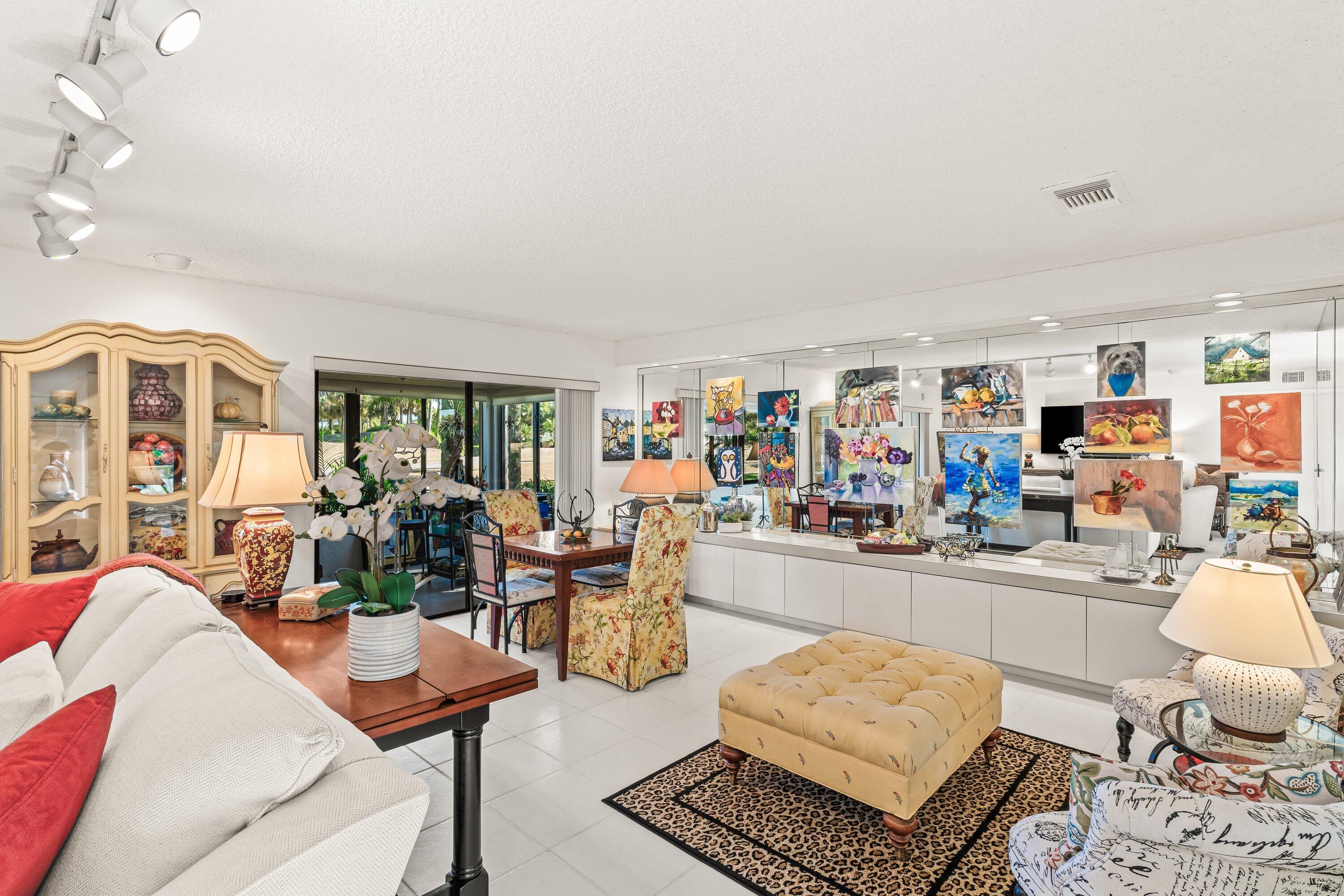 STRATFORD AT HUNTERS RUN CONDO - Residential