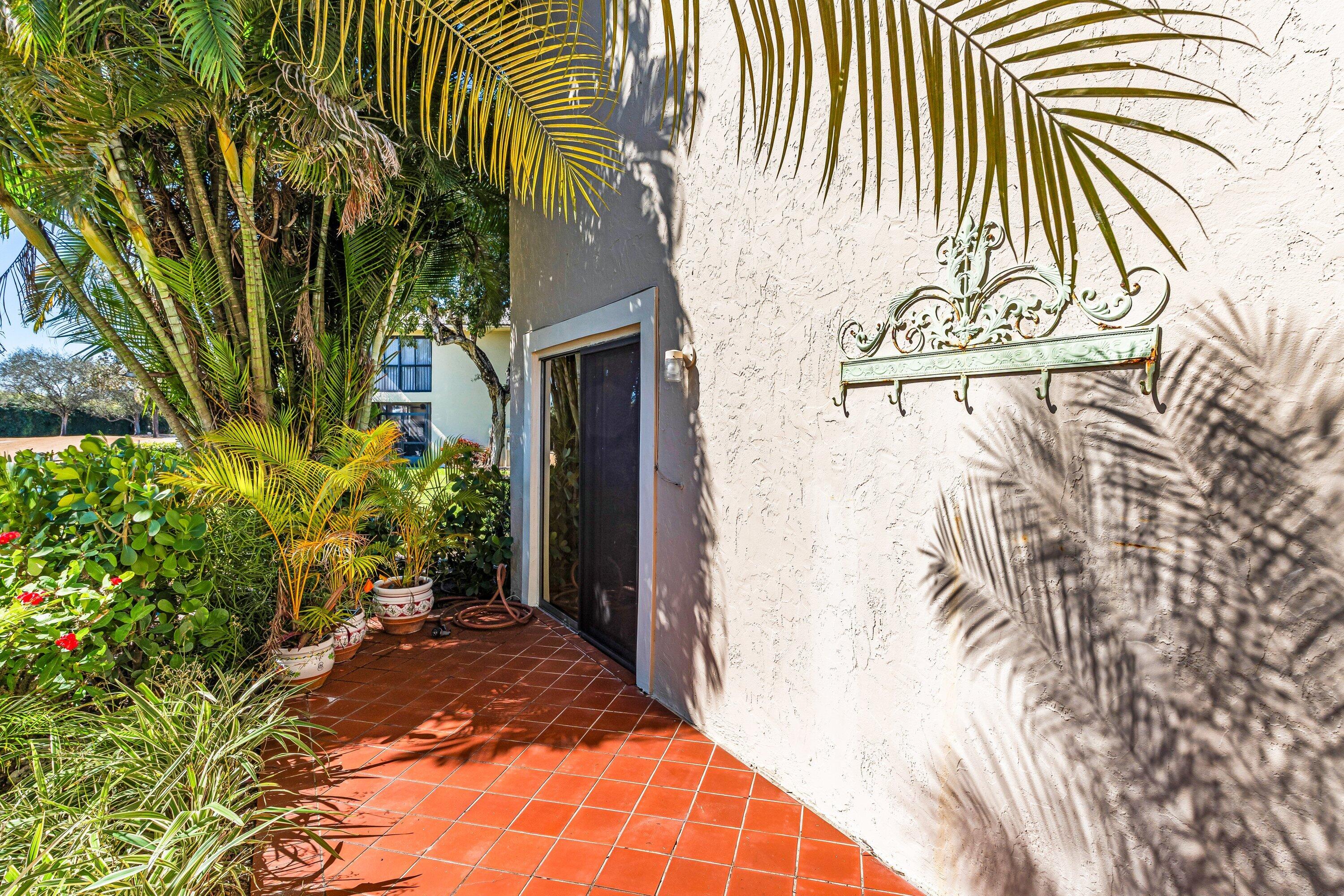 STRATFORD AT HUNTERS RUN CONDO - Residential