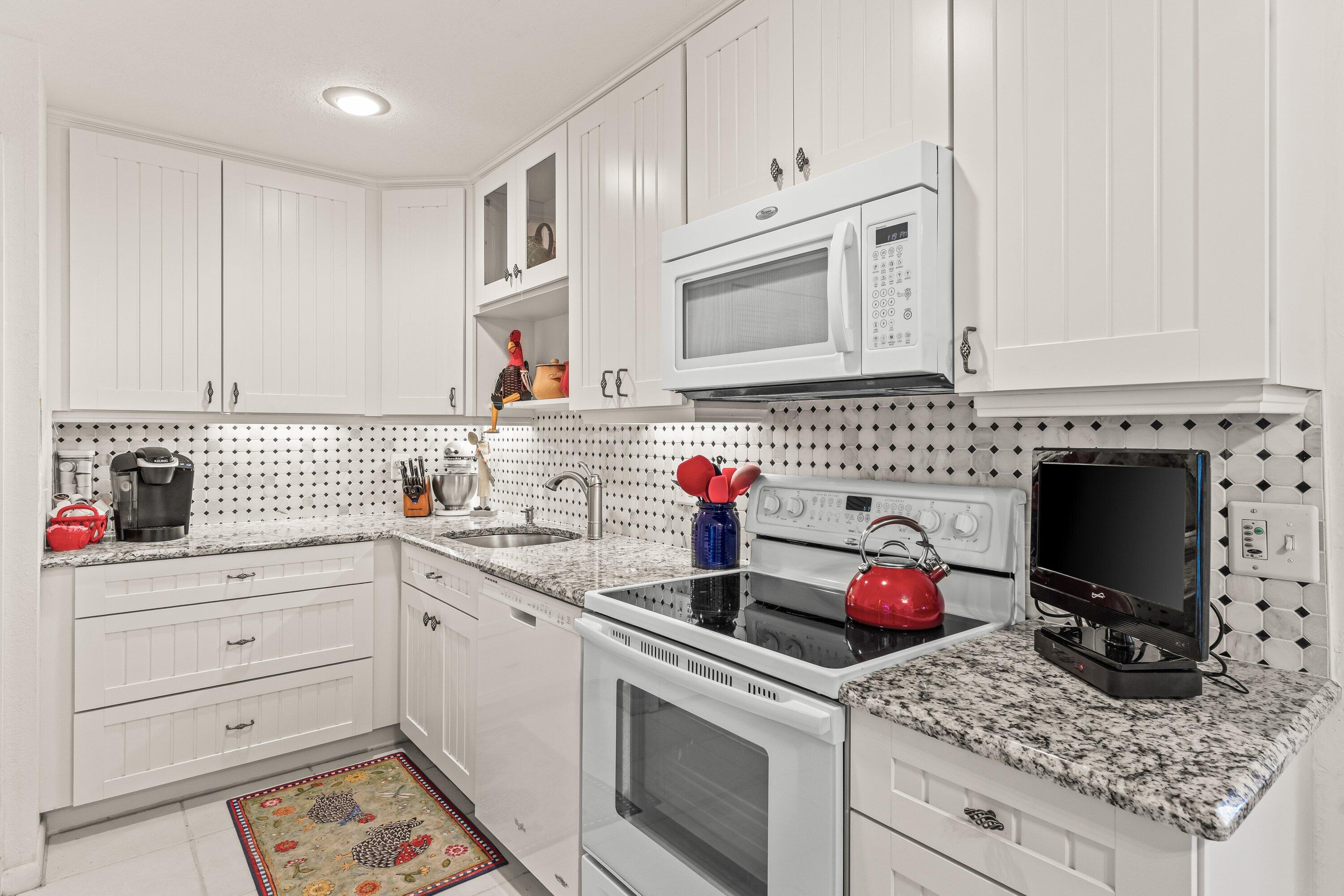 STRATFORD AT HUNTERS RUN CONDO - Residential