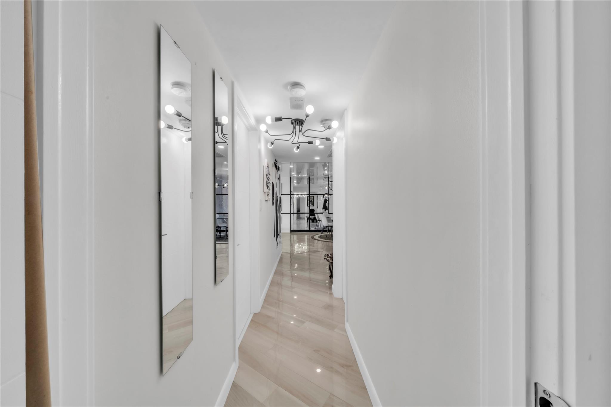 Winston Towers 100 - Residential Lease