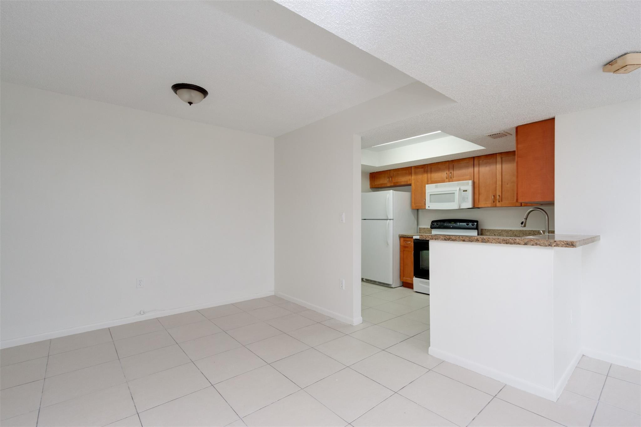 Inverwood Condo - Residential Lease