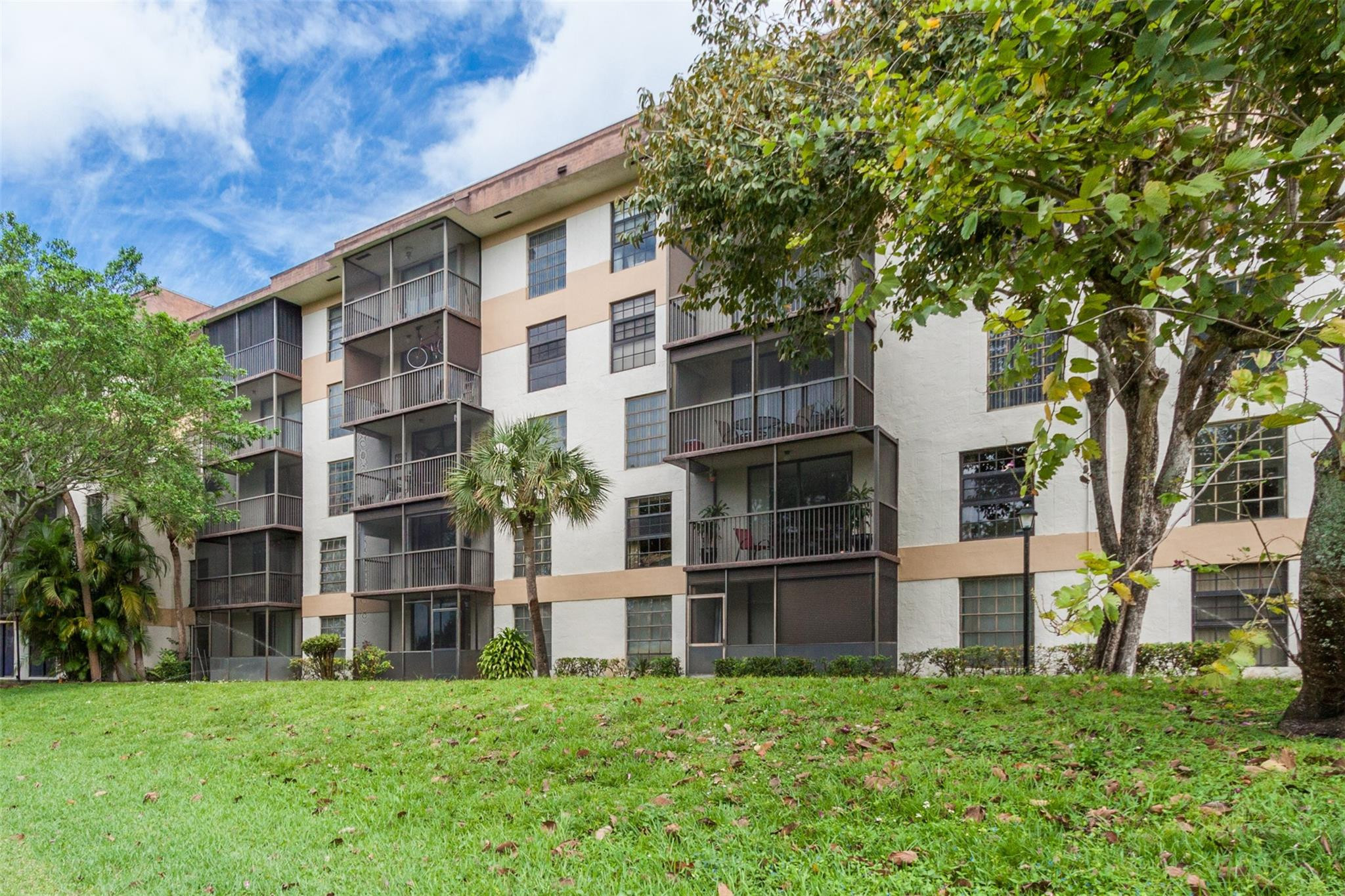 Inverwood Condo - Residential Lease