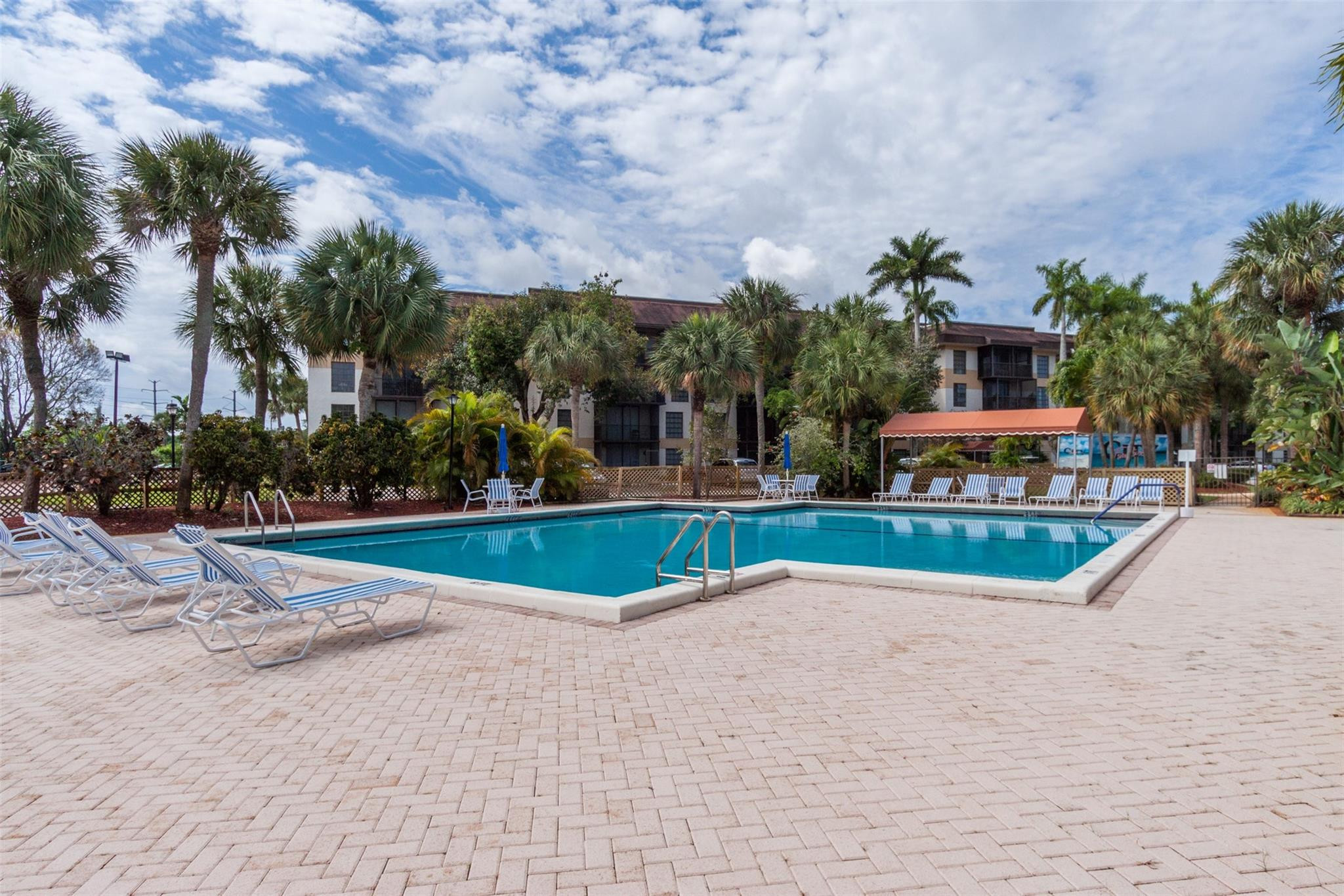 Inverwood Condo - Residential Lease