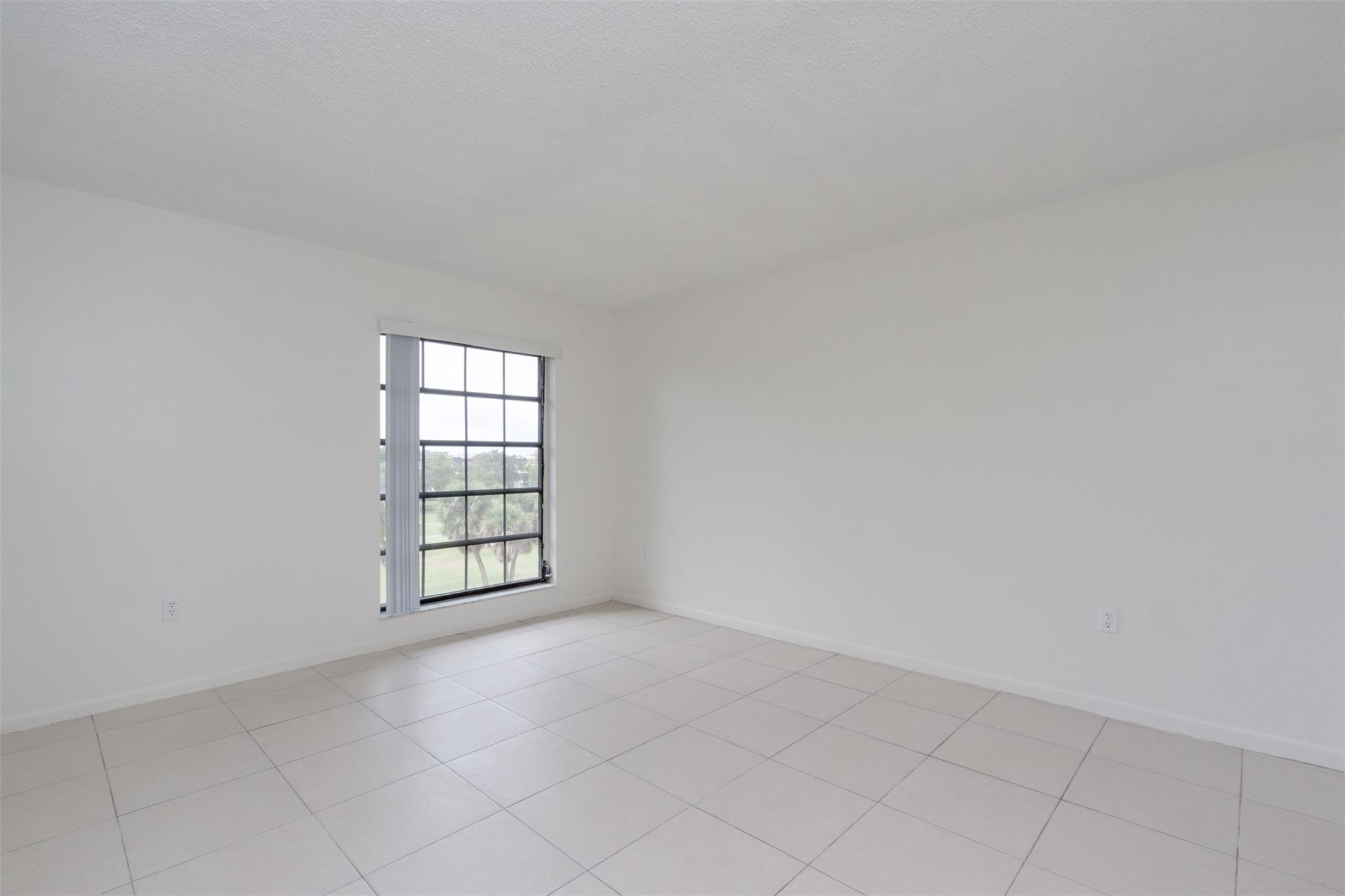 Inverwood Condo - Residential Lease