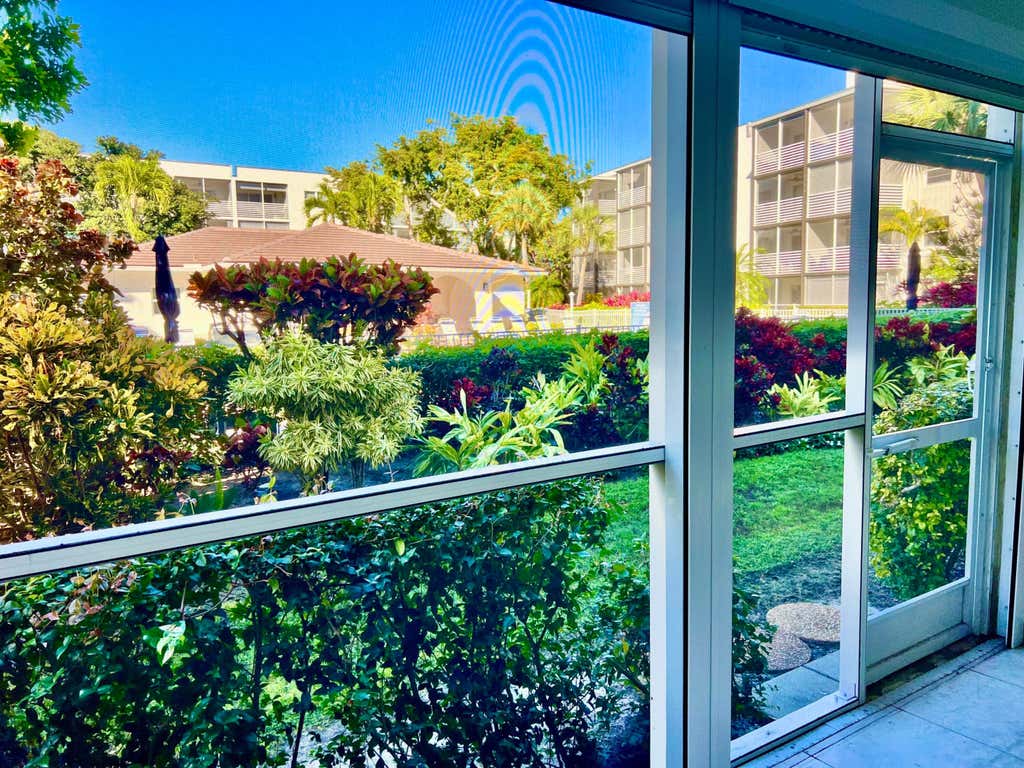 Photo of 1541 S Ocean Boulevard #115, Lauderdale By The Sea, FL 33062 (MLS # B26027683)