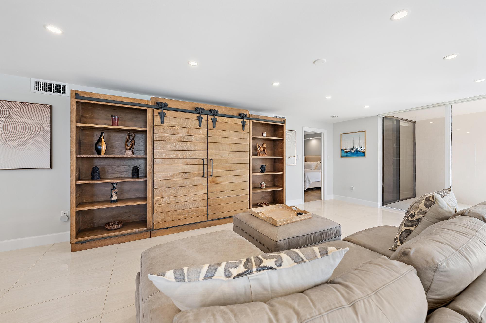 EASTPOINTE CONDO - Residential Lease