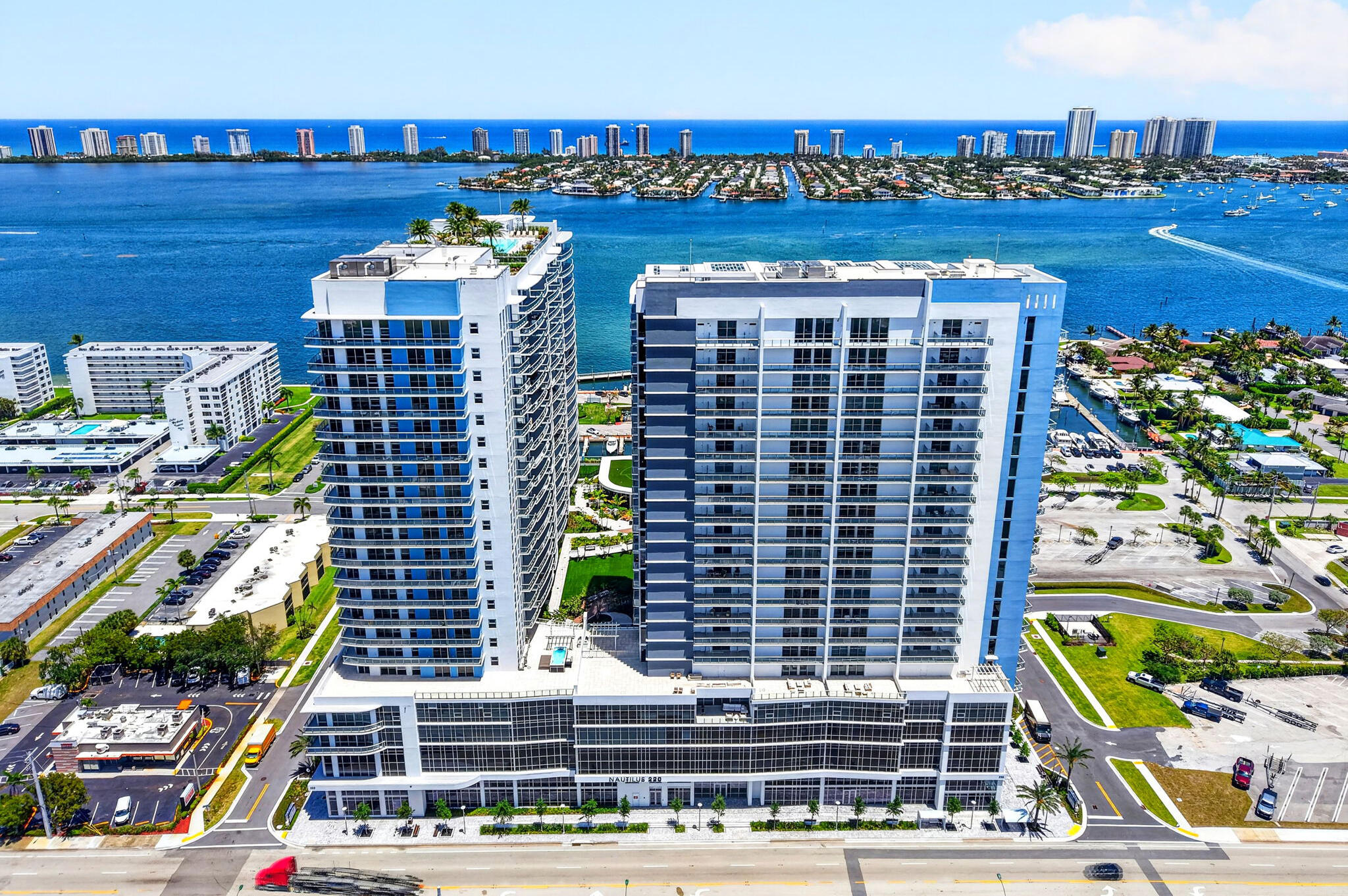NAUTILUS 220 - South Bldg. - Residential Lease