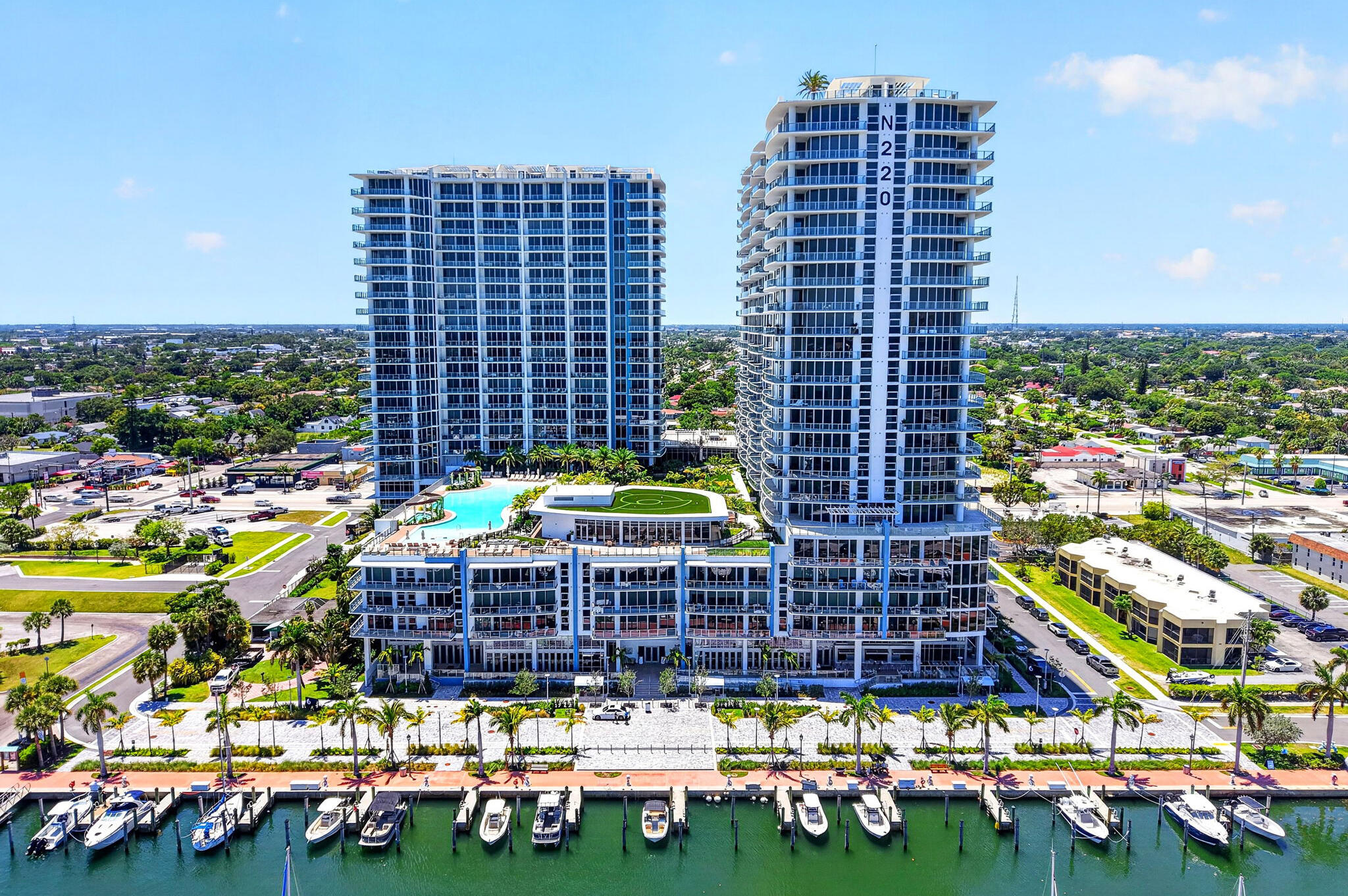 NAUTILUS 220 - South Bldg. - Residential Lease
