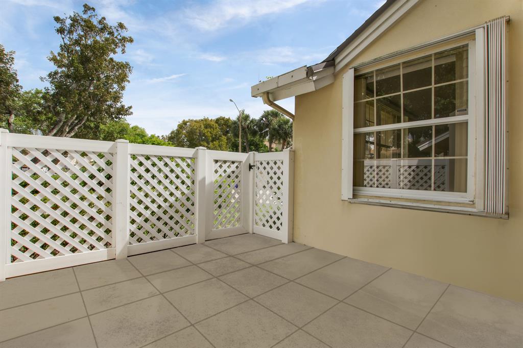 Wellesley at Lake Clarke Shores - Residential