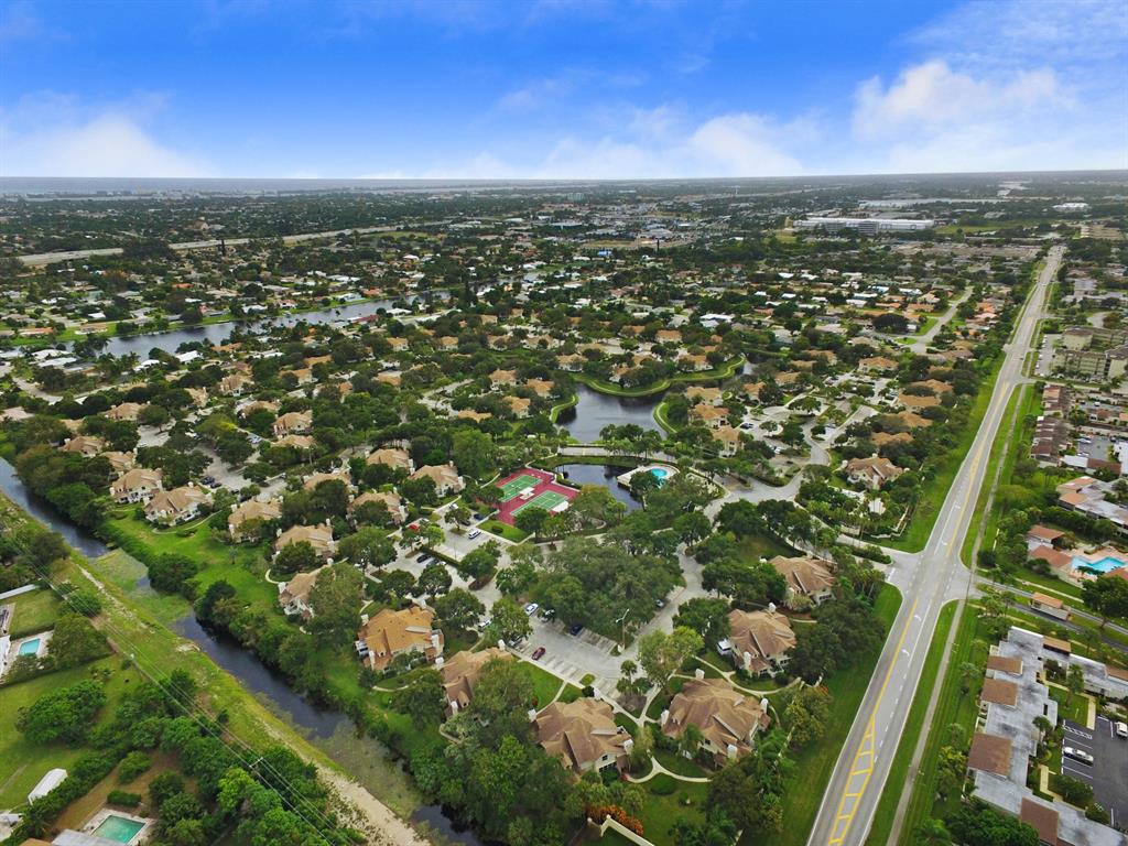 Wellesley at Lake Clarke Shores - Residential