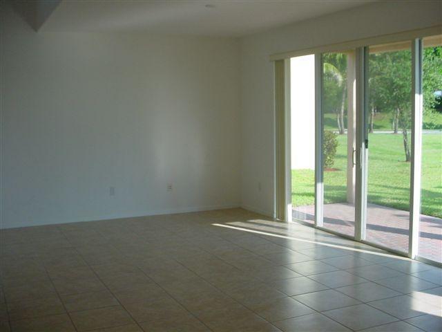 OLYMPIA 1 - Residential Lease