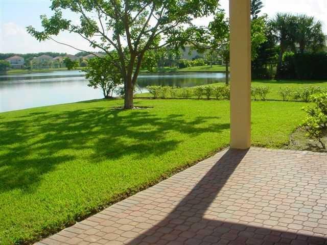 OLYMPIA 1 - Residential Lease