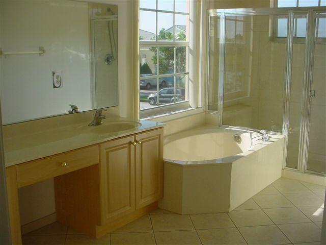 OLYMPIA 1 - Residential Lease