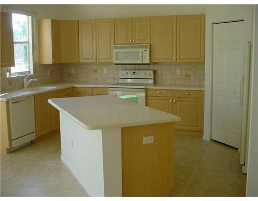 OLYMPIA 1 - Residential Lease