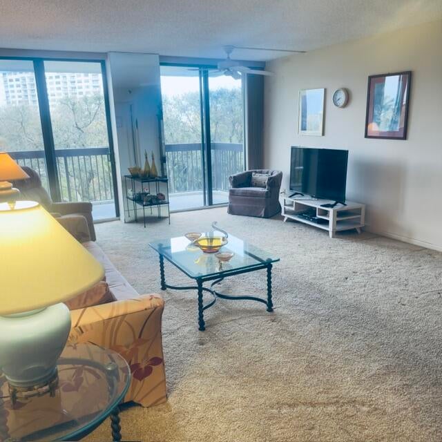 2900 NE 14th Street Causeway 403