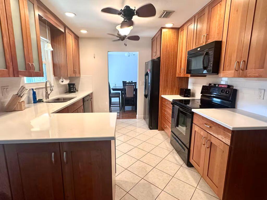 PINECREST SUB UNIT 2 - Residential Lease