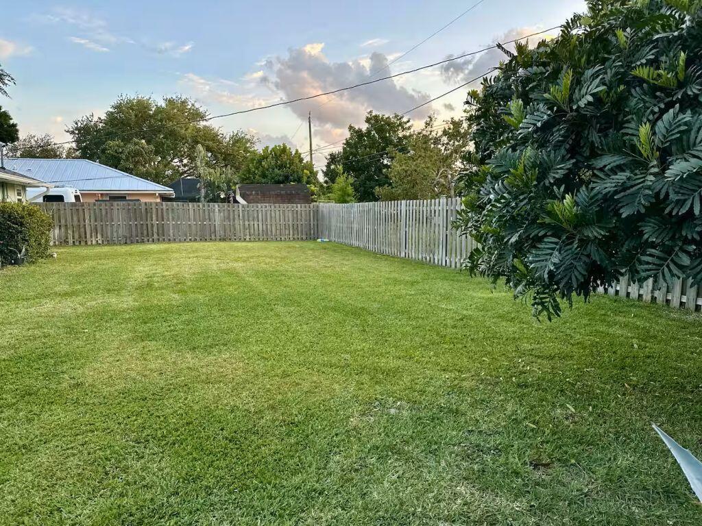 PINECREST SUB UNIT 2 - Residential Lease