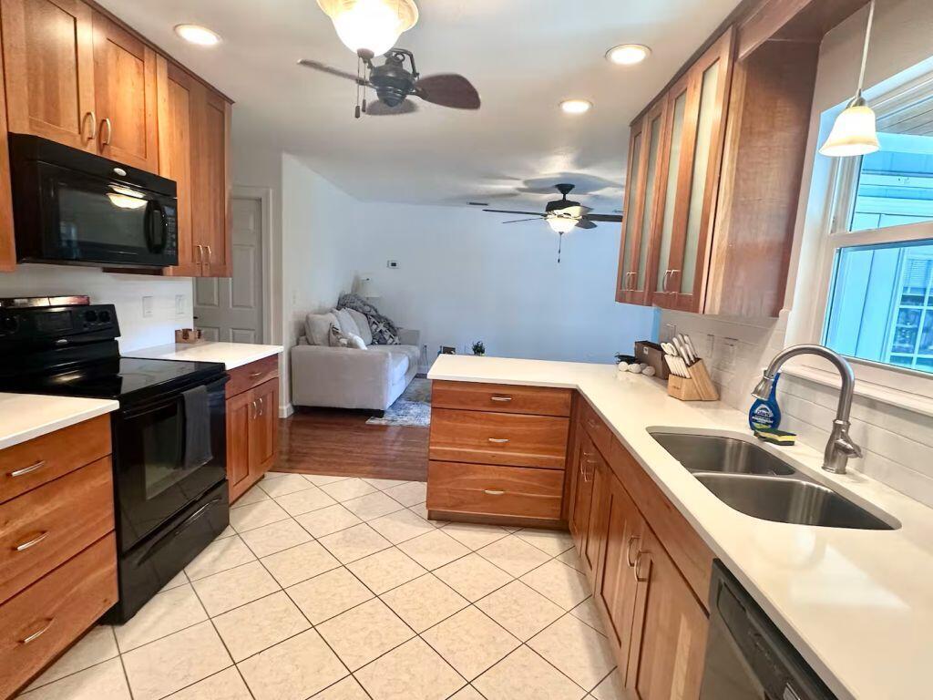 PINECREST SUB UNIT 2 - Residential Lease