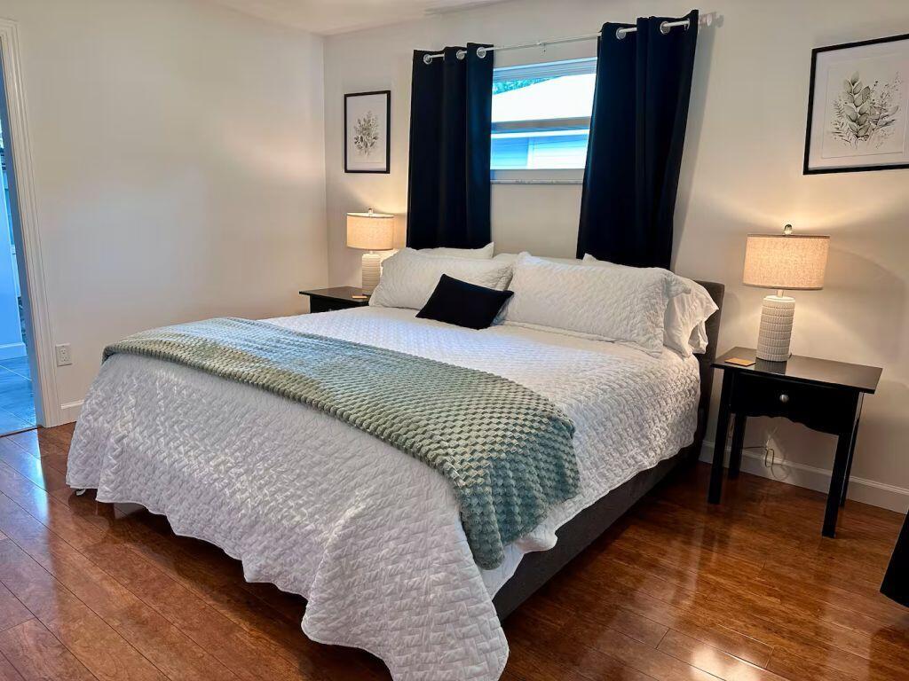 PINECREST SUB UNIT 2 - Residential Lease