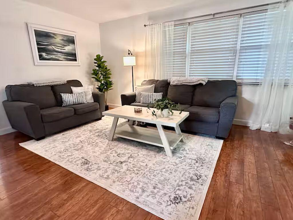 PINECREST SUB UNIT 2 - Residential Lease