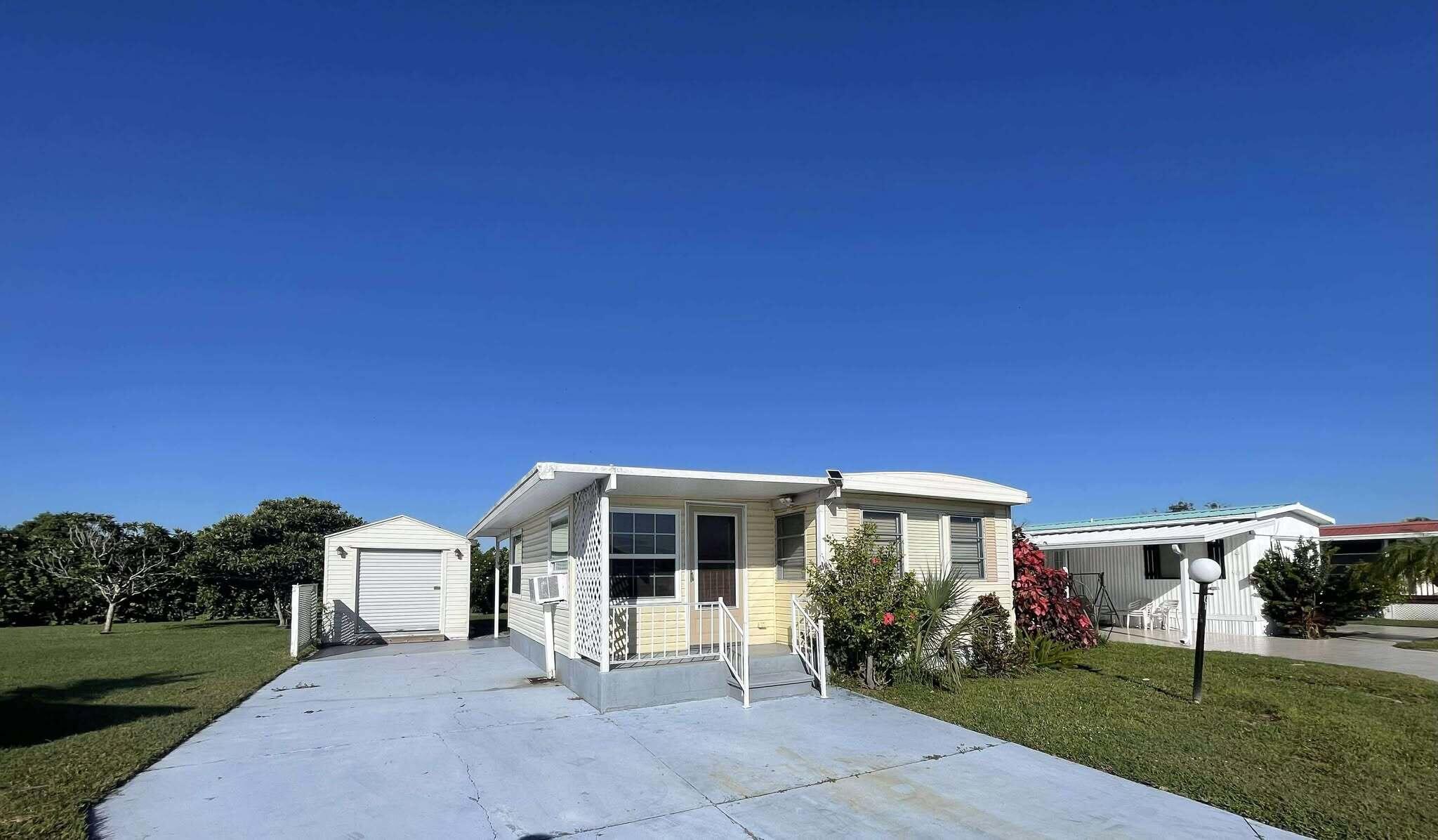 OASIS VILLAGE - Residential