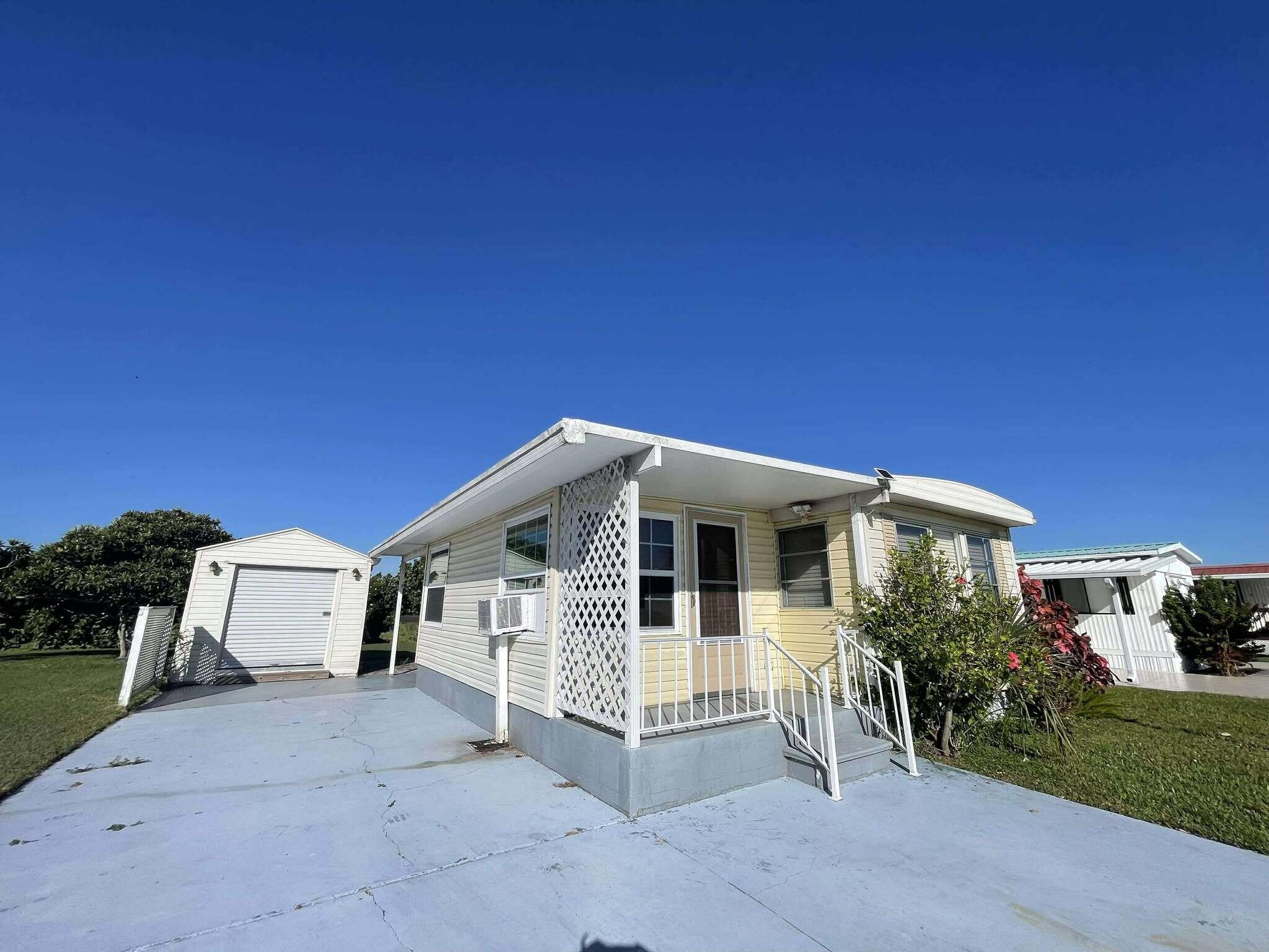 OASIS VILLAGE - Residential