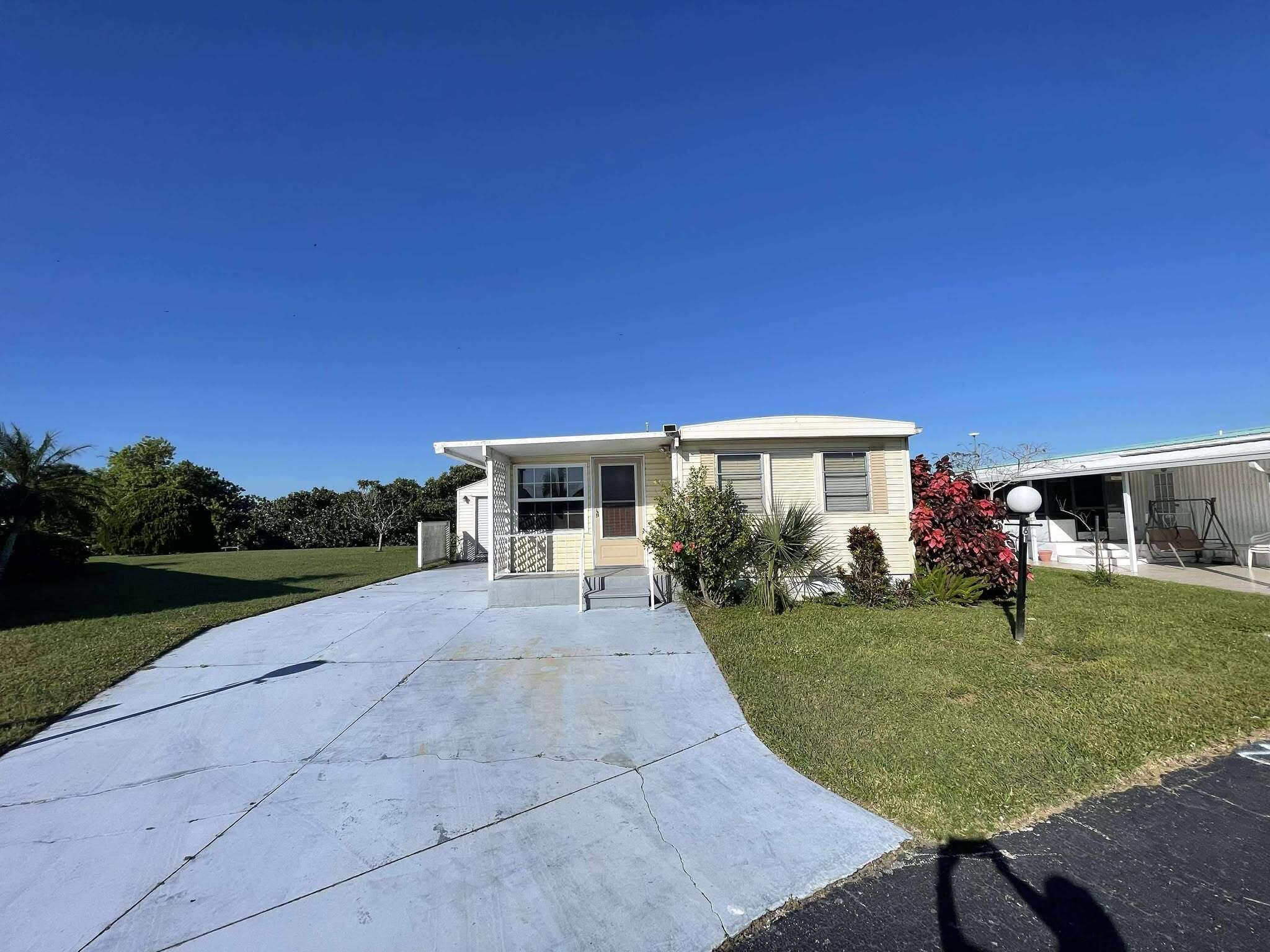 OASIS VILLAGE - Residential