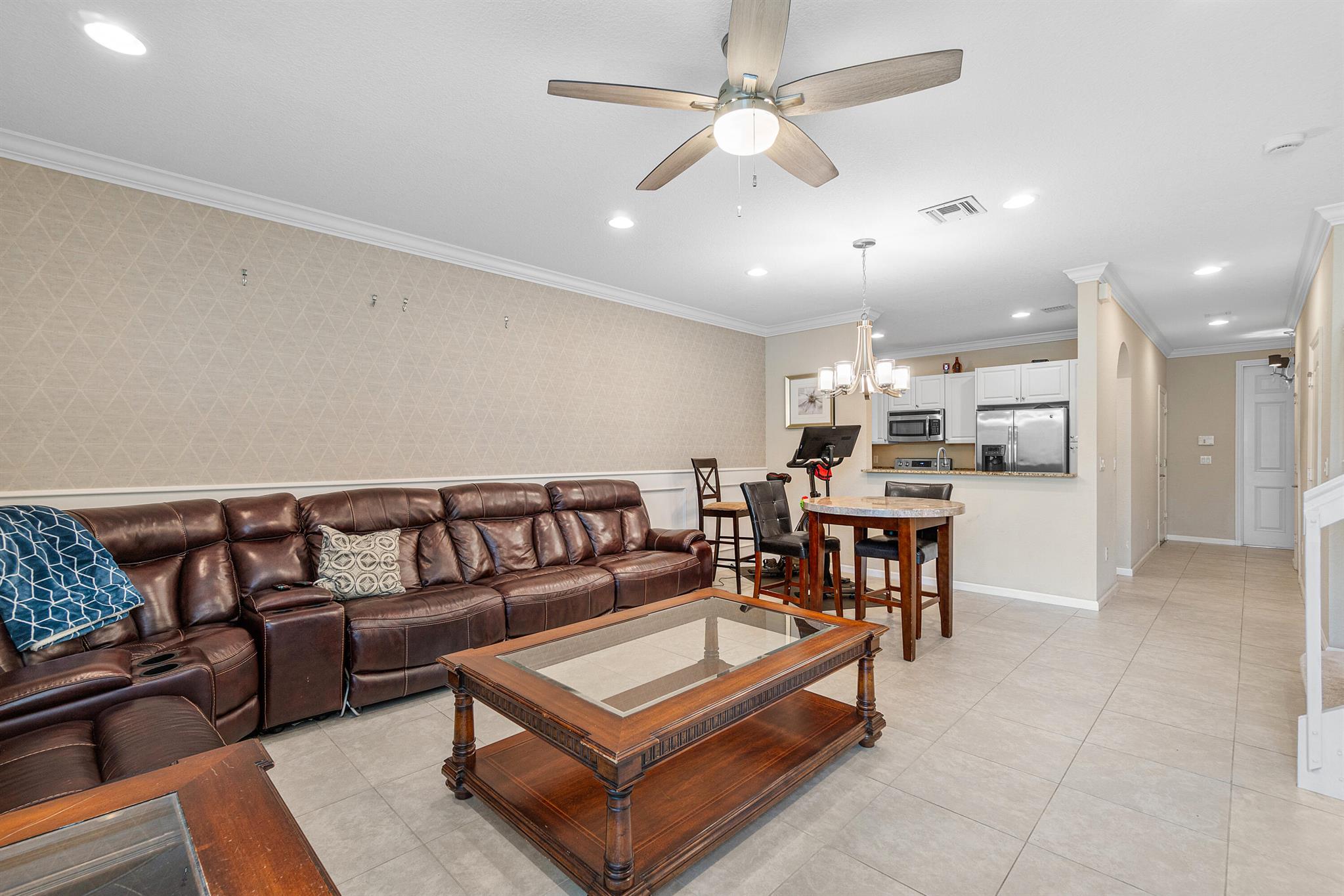 COLONY RESERVE AT LAKE WO - Residential