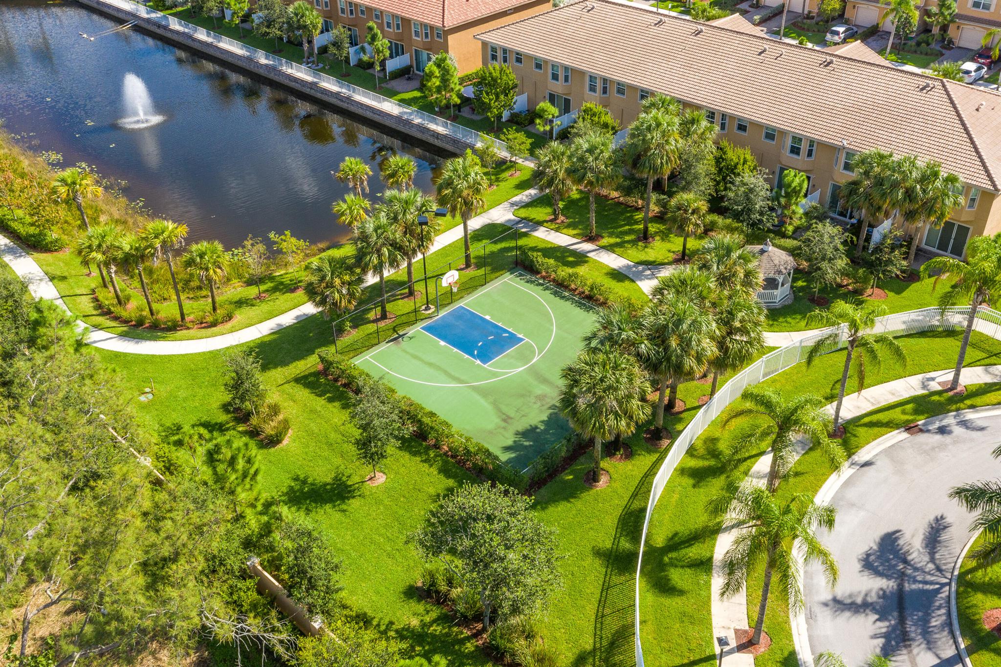 COLONY RESERVE AT LAKE WO - Residential