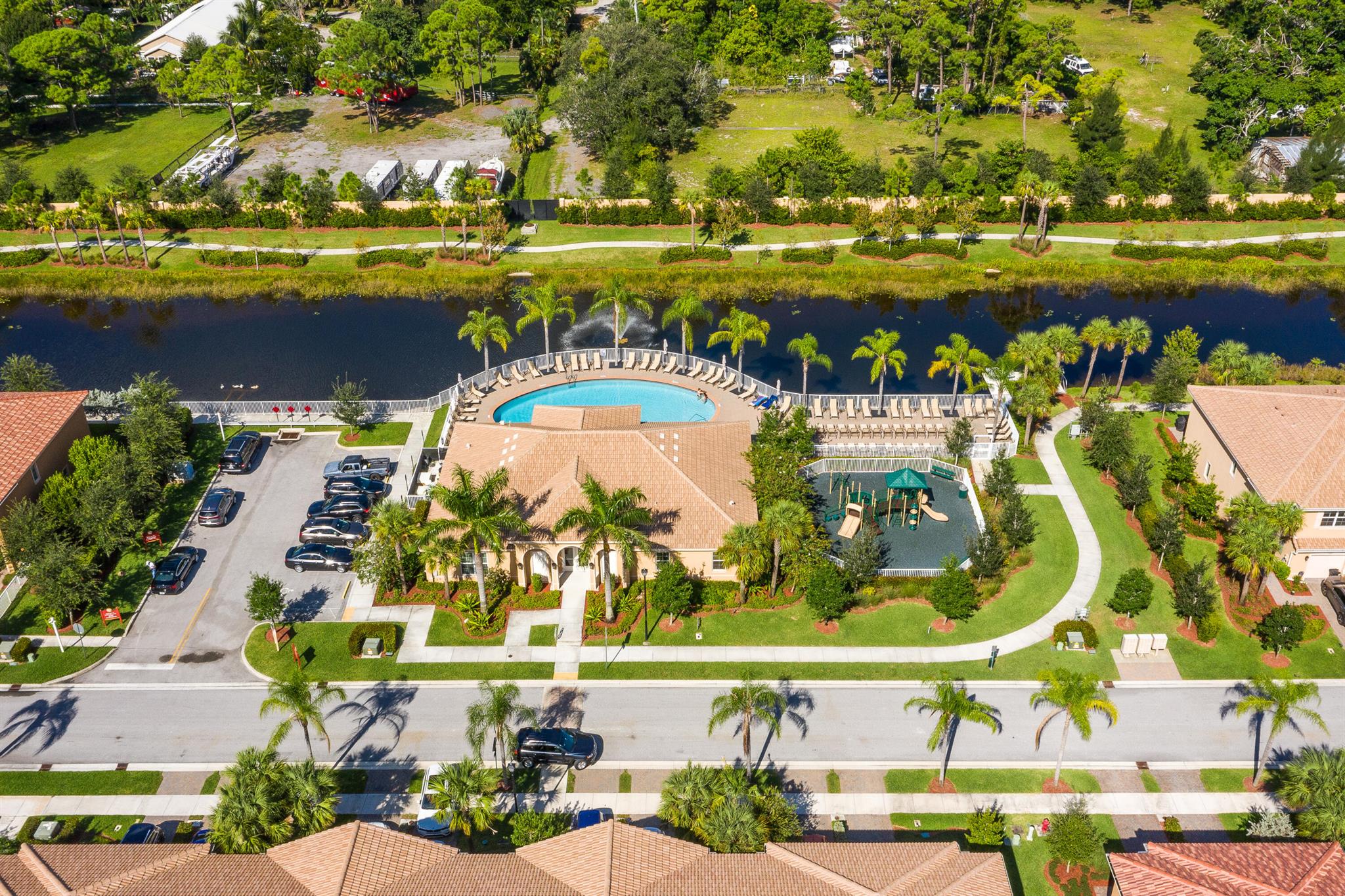 COLONY RESERVE AT LAKE WO - Residential