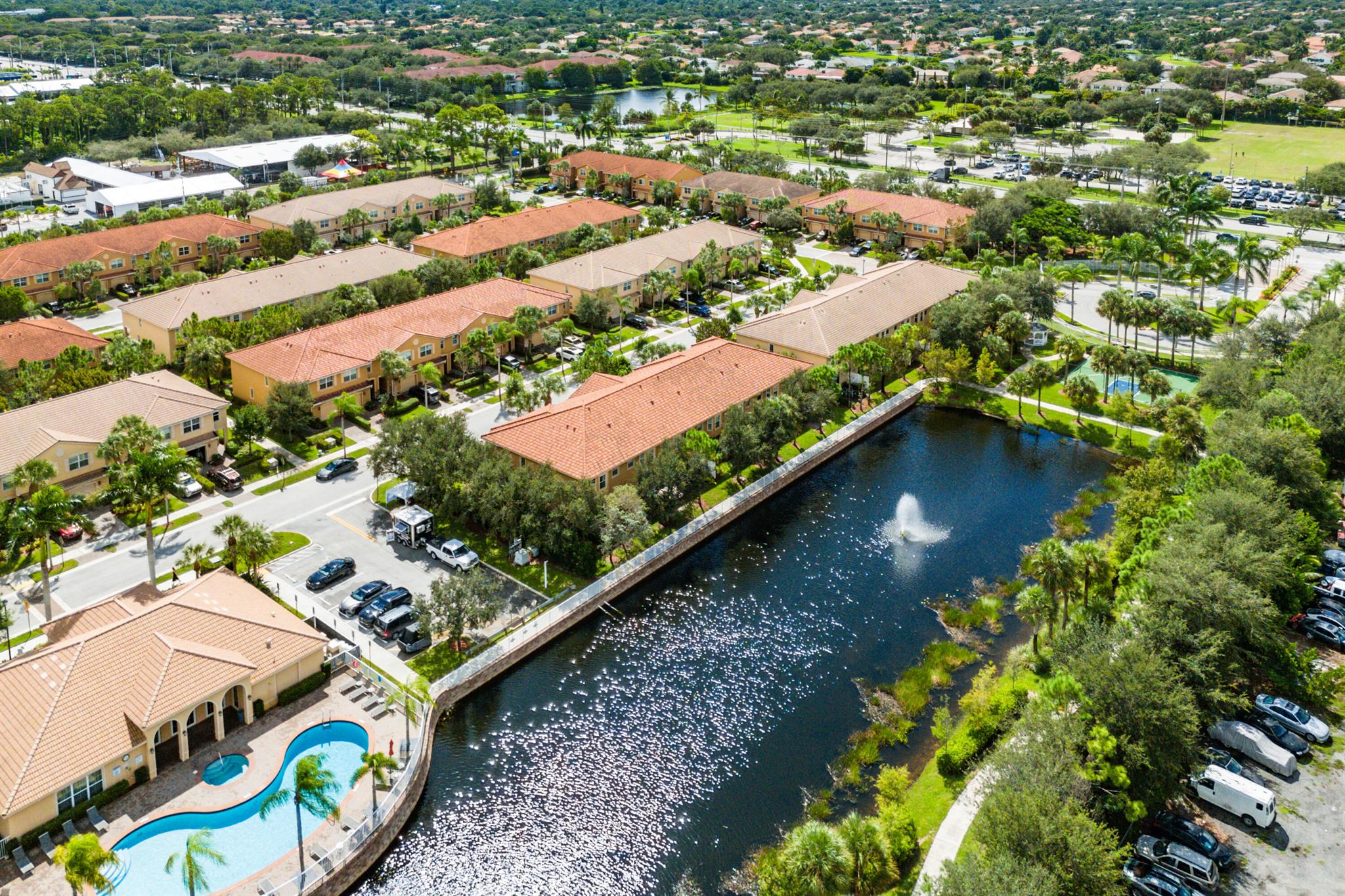 COLONY RESERVE AT LAKE WO - Residential