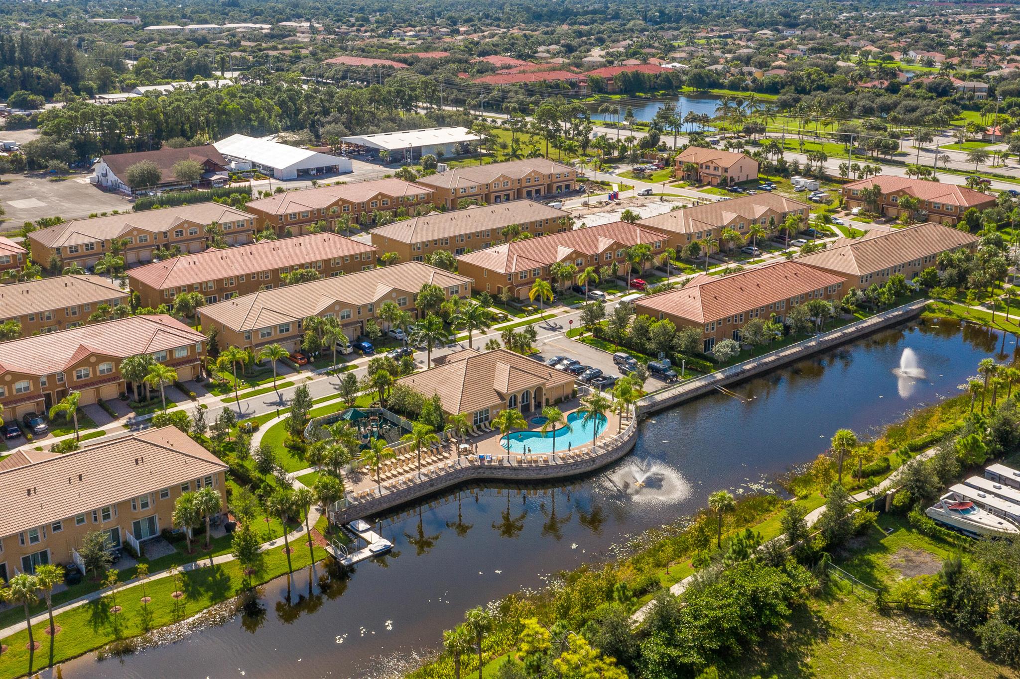 COLONY RESERVE AT LAKE WO - Residential
