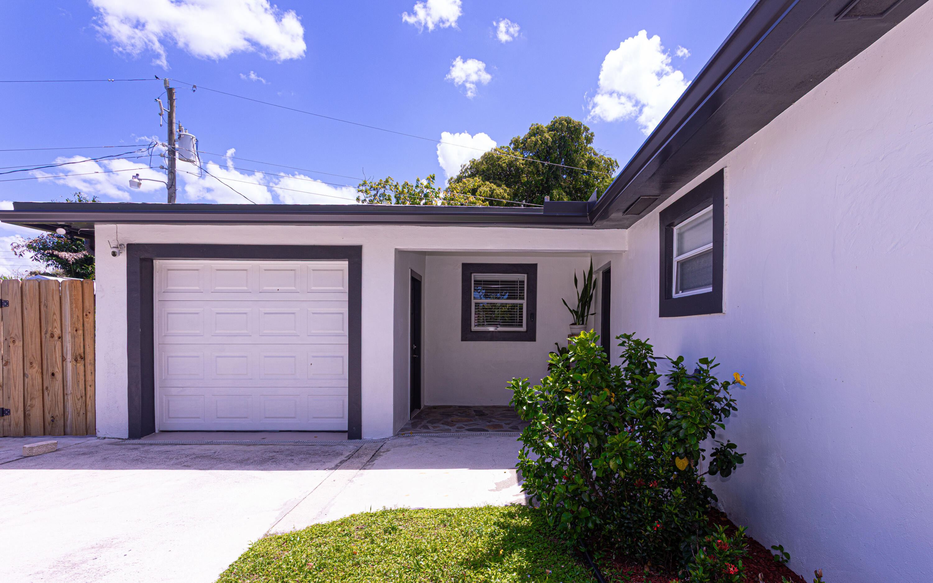 WYNNEWOOD ACRES 6 - Residential