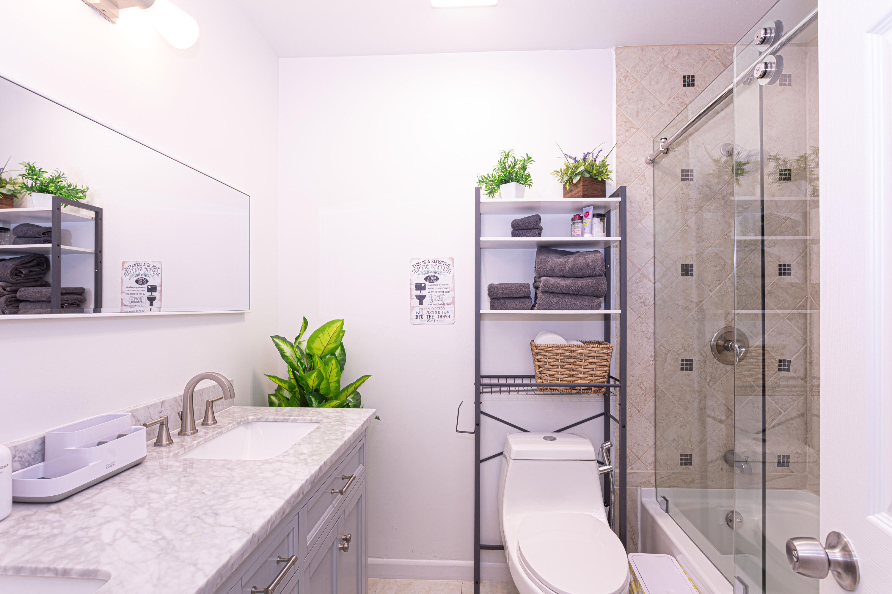 WYNNEWOOD ACRES 6 - Residential