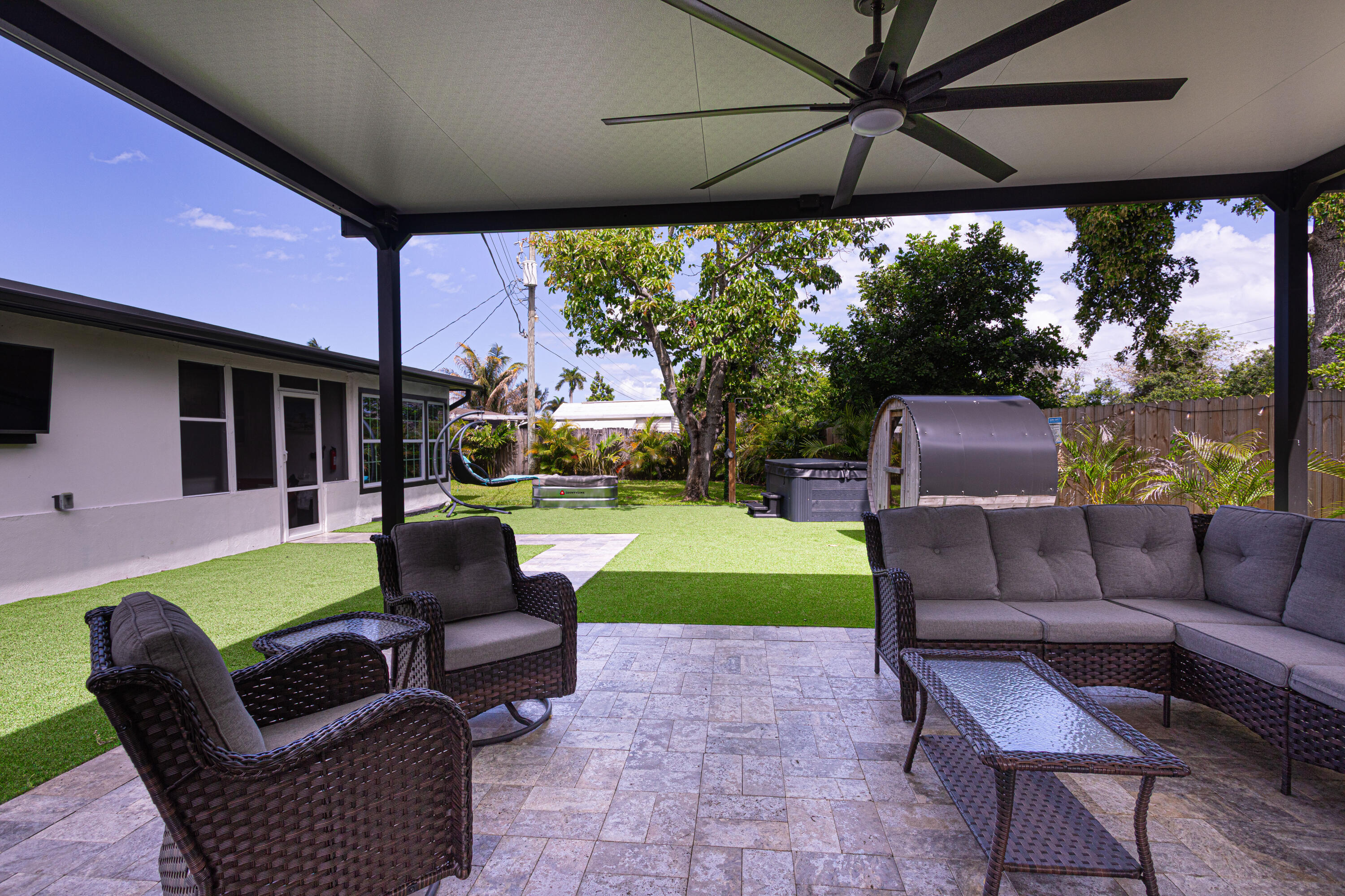 WYNNEWOOD ACRES 6 - Residential