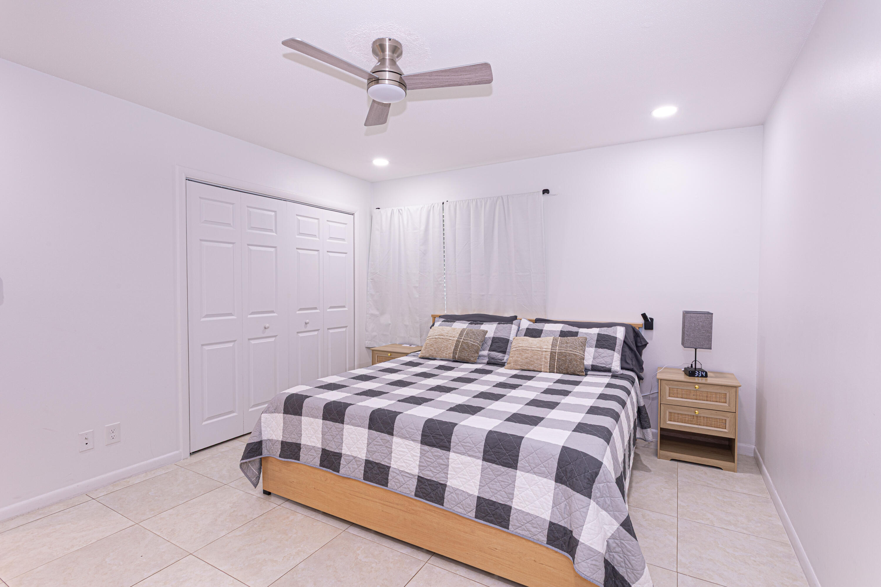 WYNNEWOOD ACRES 6 - Residential