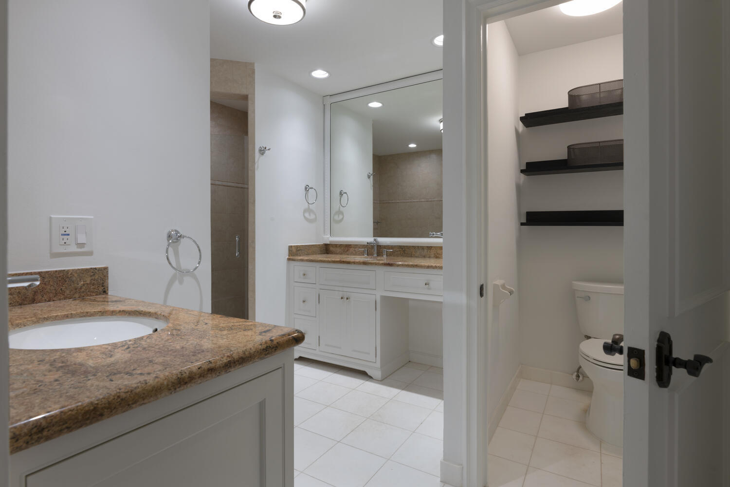 EL ENCANTO - Residential