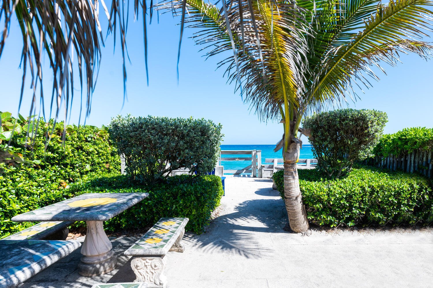 EL ENCANTO - Residential