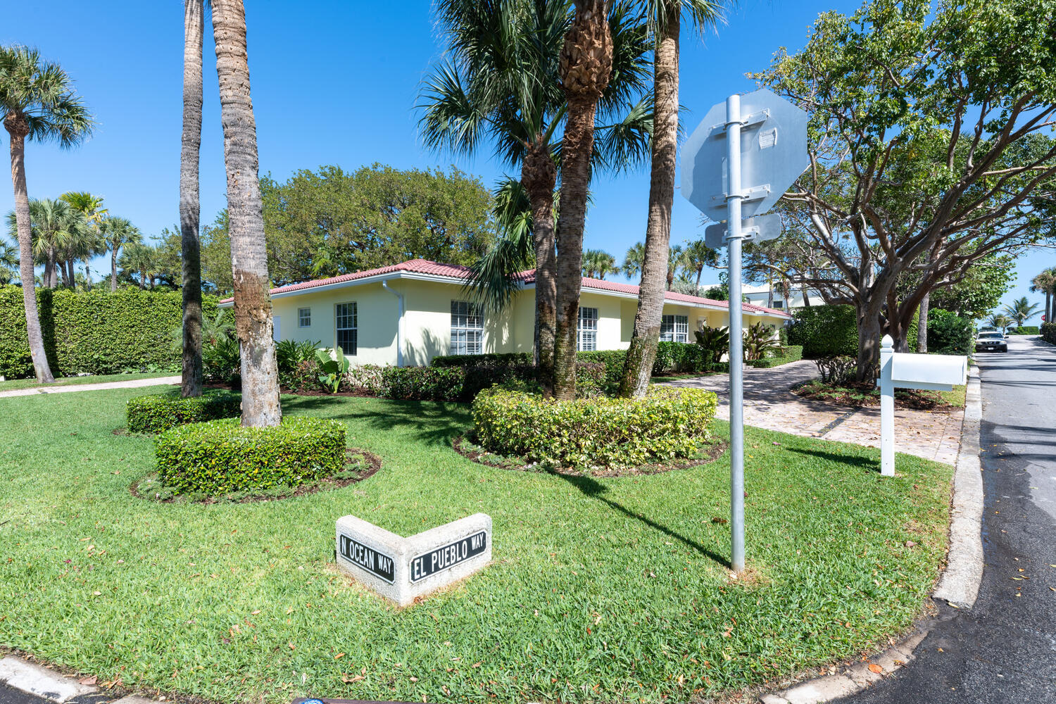 EL ENCANTO - Residential