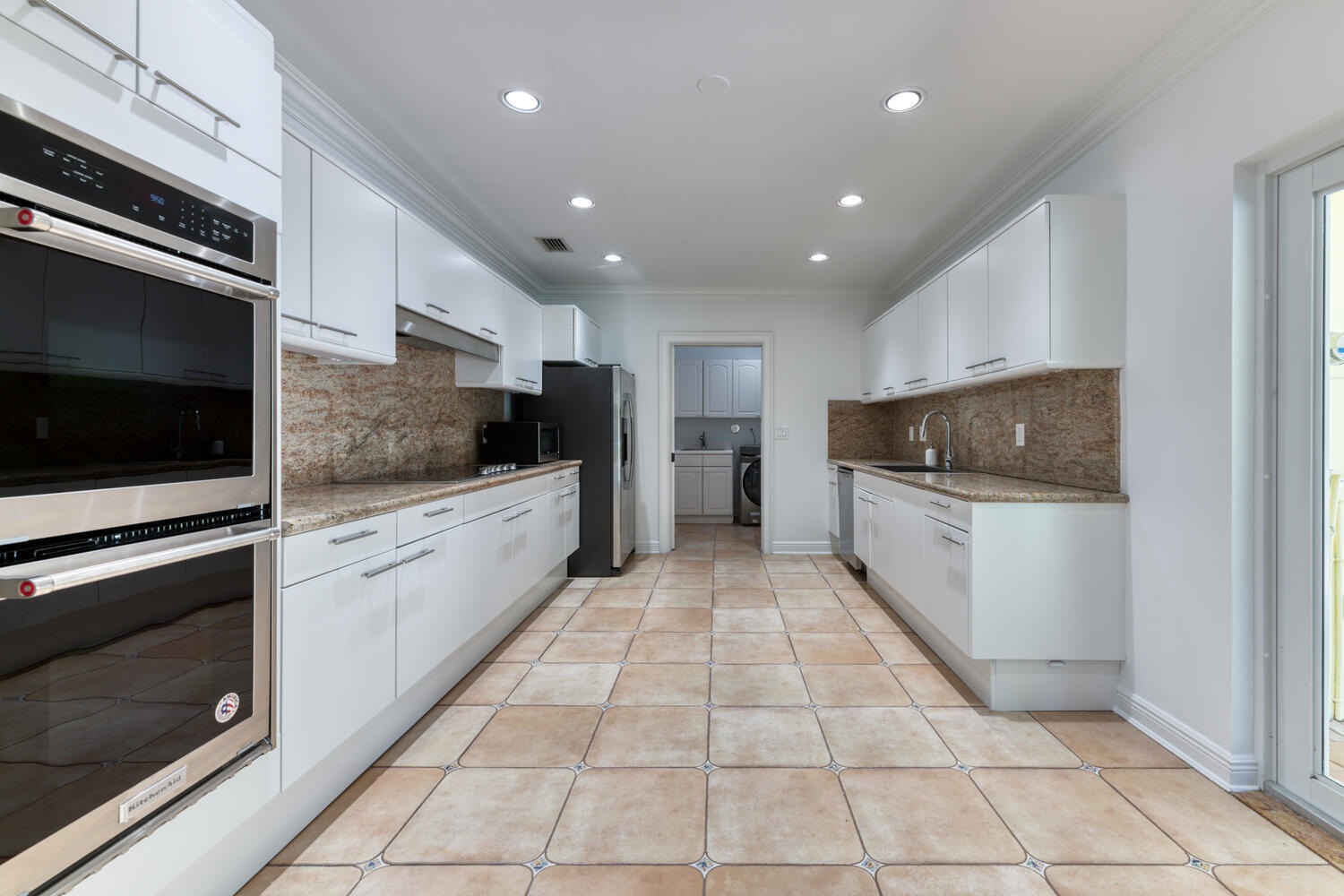 EL ENCANTO - Residential